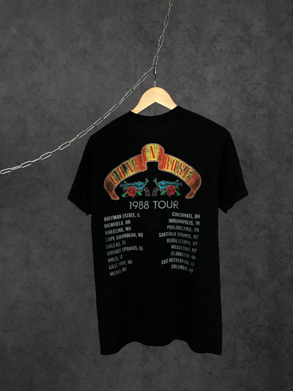 Band Tees × Guns N' Roses Guns N Roses cult rock band overprinted tour tee Size US M / EU 48-50 / 2 - 2 Thumbnail