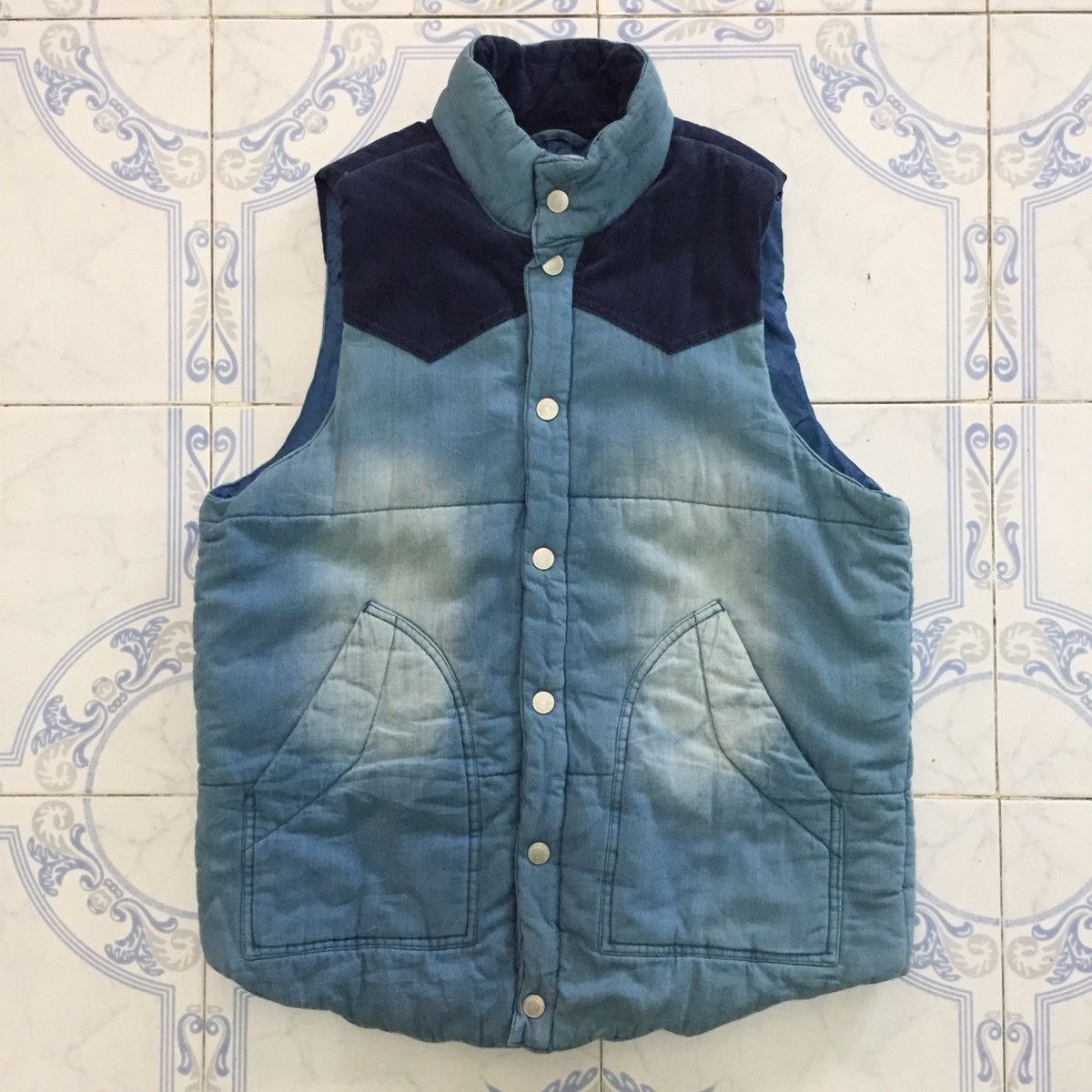 Japanese Brand Nylaus Thin Puffer Sleeveless Vest Jacket Like Denim Jeans Size US L / EU 52-54 / 3 - 1 Thumbnail