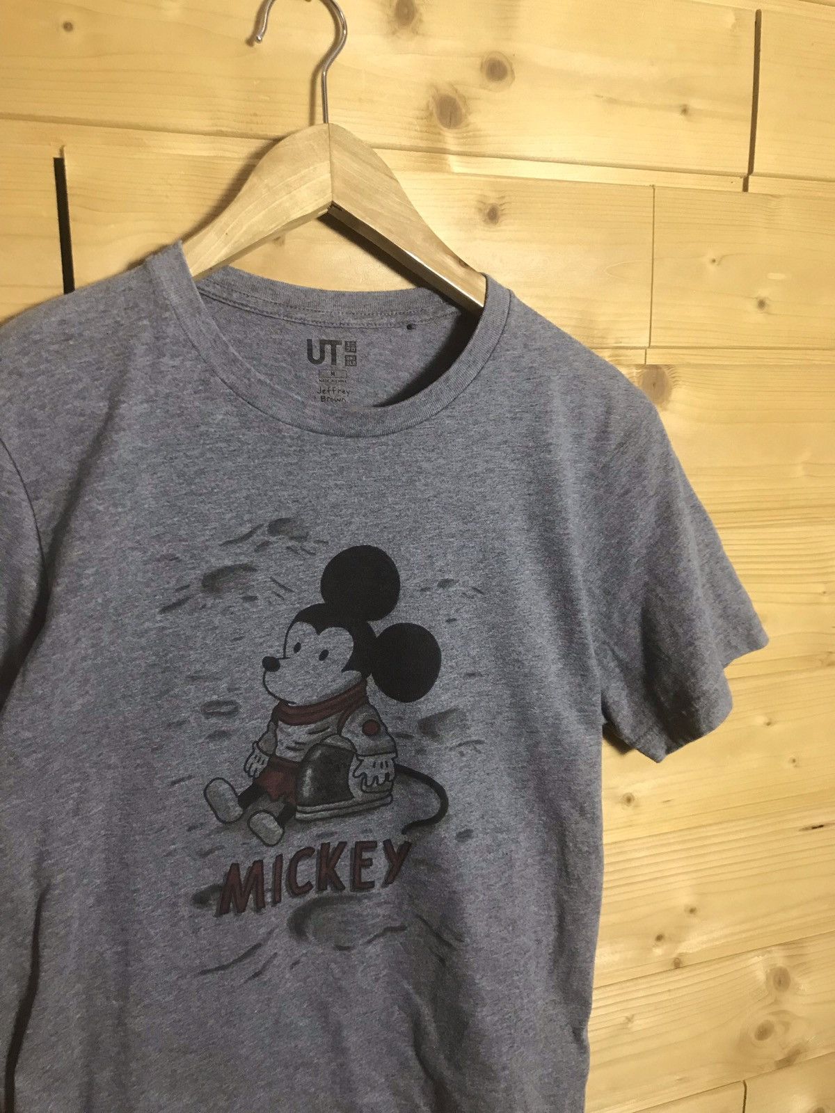 Uniqlo Uniqlo X Disney X Jeffrey Brown Mickey Mouse t-shirt Size US S / EU 44-46 / 1 - 1 Thumbnail