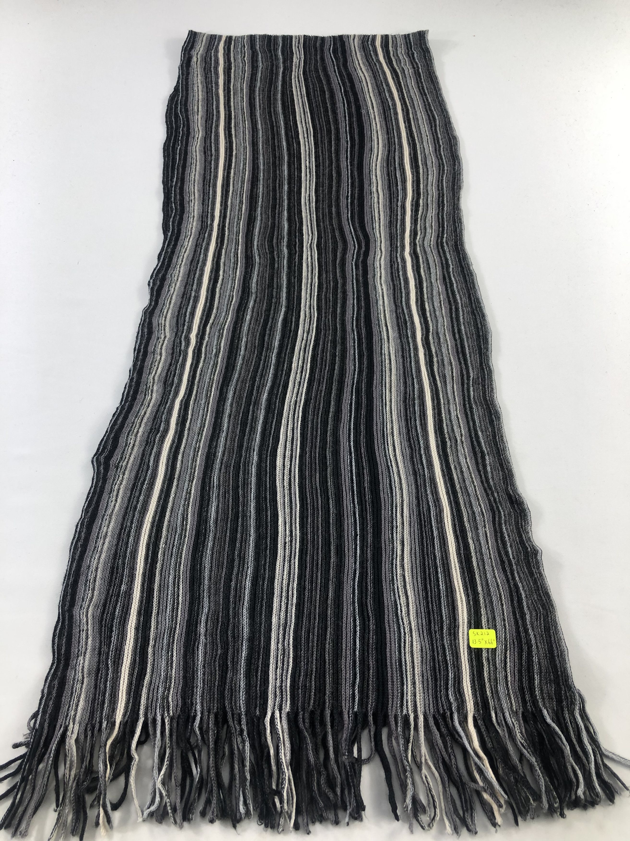 Guess Guess Scarf / Muffler / Neckwear Size ONE SIZE - 2 Thumbnail