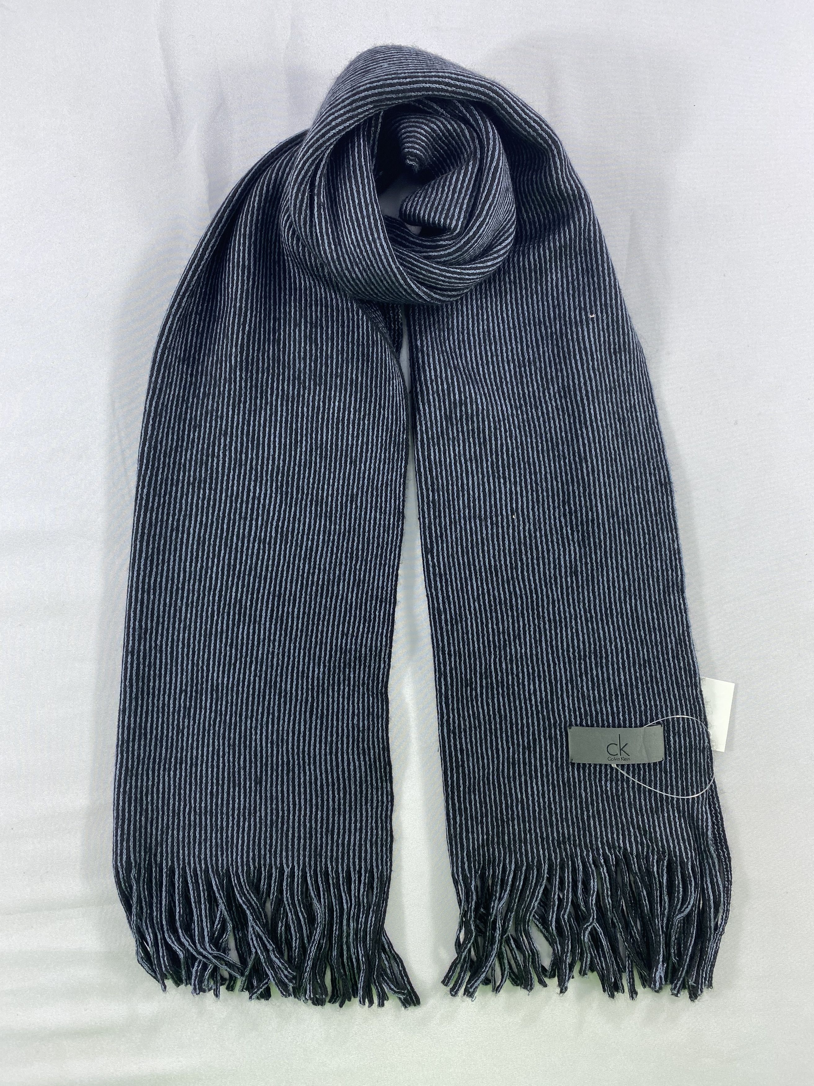 Calvin Klein Calvin Klein Scarf / Muffler / Neckwear Size ONE SIZE - 1 Thumbnail