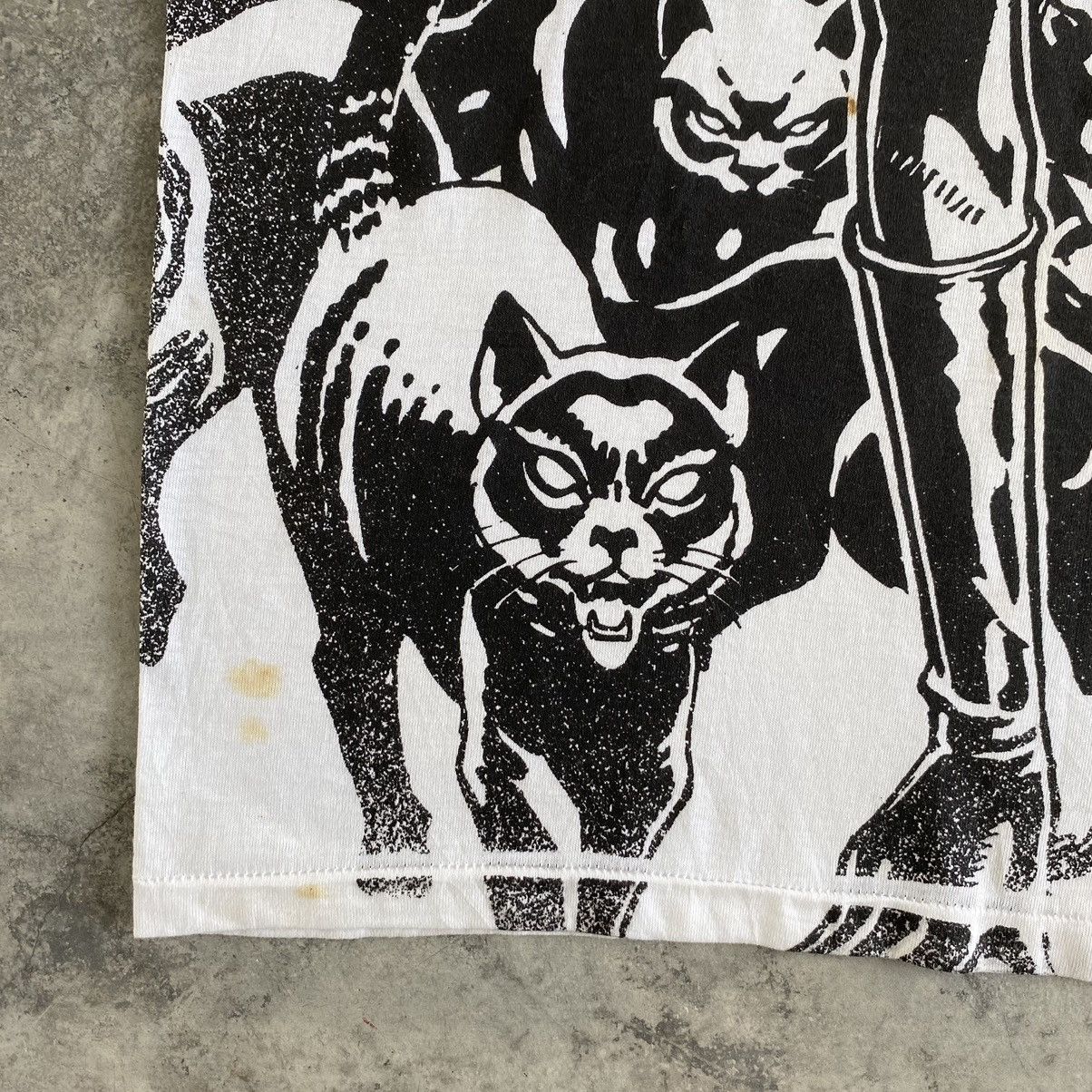 DC Comics Vintage 90’s Catwoman All Over Print T-Shirt Size US L / EU 52-54 / 3 - 7 Thumbnail