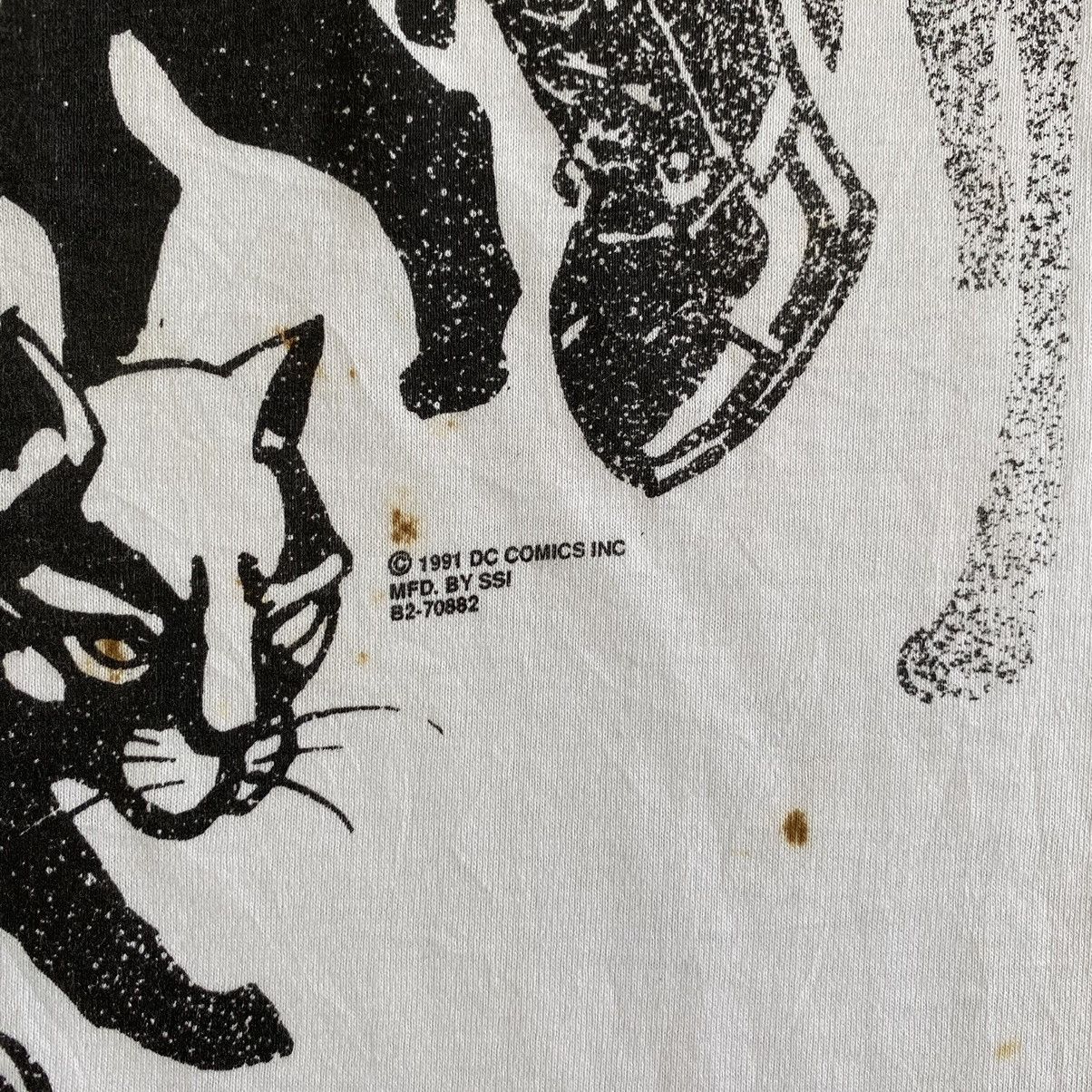 DC Comics Vintage 90’s Catwoman All Over Print T-Shirt Size US L / EU 52-54 / 3 - 8 Thumbnail