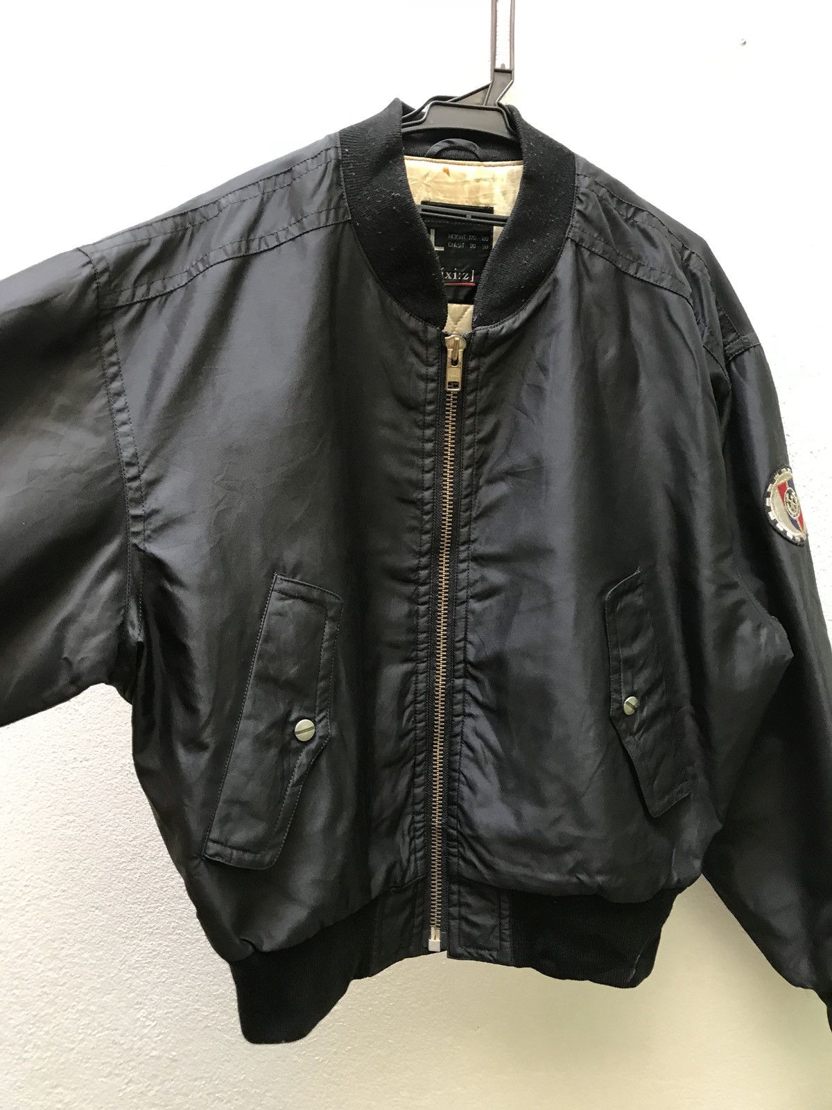 Designer × Japanese Brand 🔥💢 [ ixi : Z ] Emergercy Pocket Japanese Bomber Brand Size US L / EU 52-54 / 3 - 4 Thumbnail
