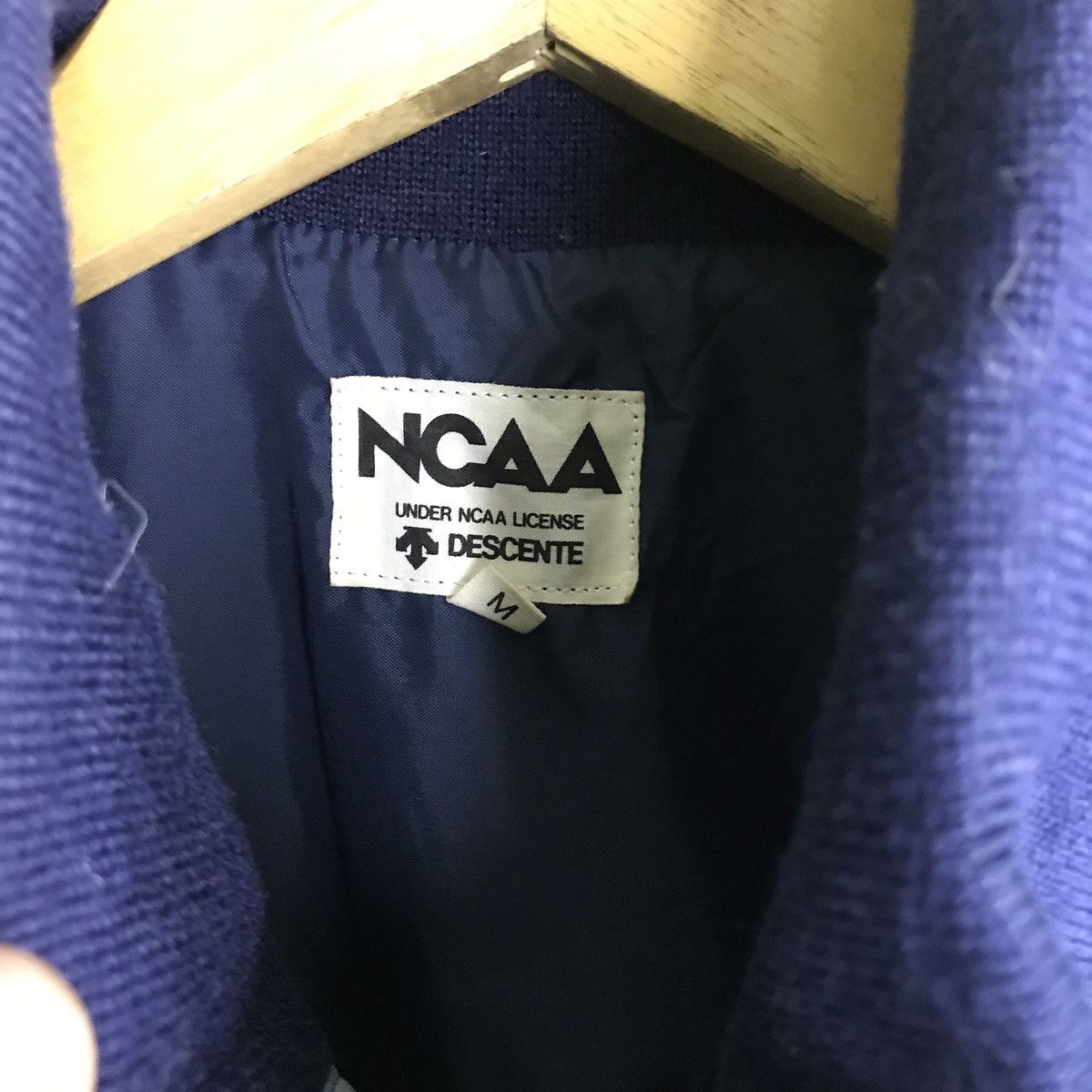 Descente × Goretex × Japanese Brand GORETEX NCAA UNDER LICENSE DESCENTE JACKET MADE IN JAPAN Size US M / EU 48-50 / 2 - 11 Thumbnail