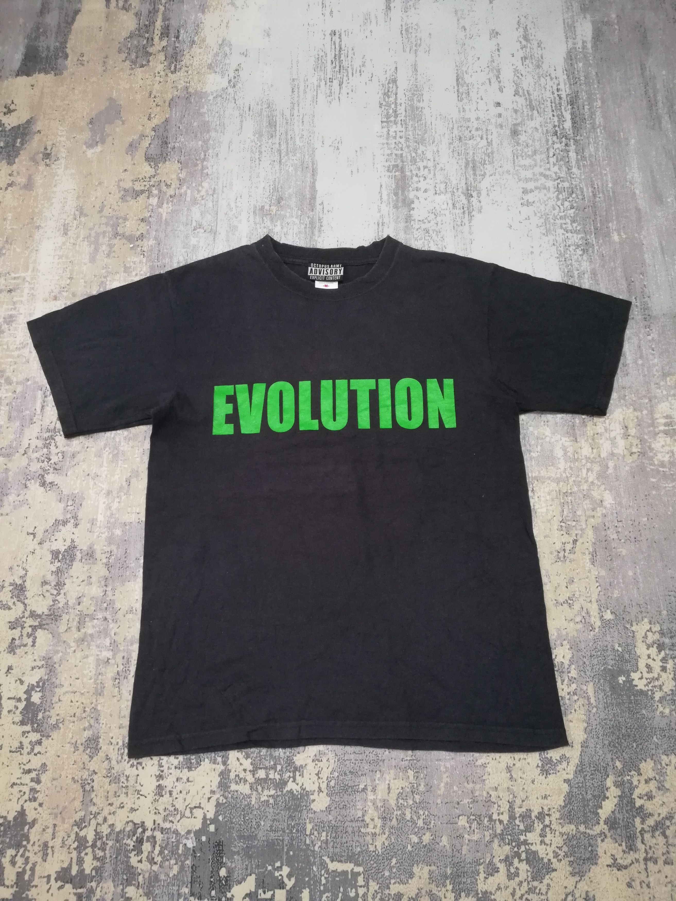 Octopus Vintage Octopus Army Evolution Wording Tees Size US M / EU 48-50 / 2 - 1 Thumbnail