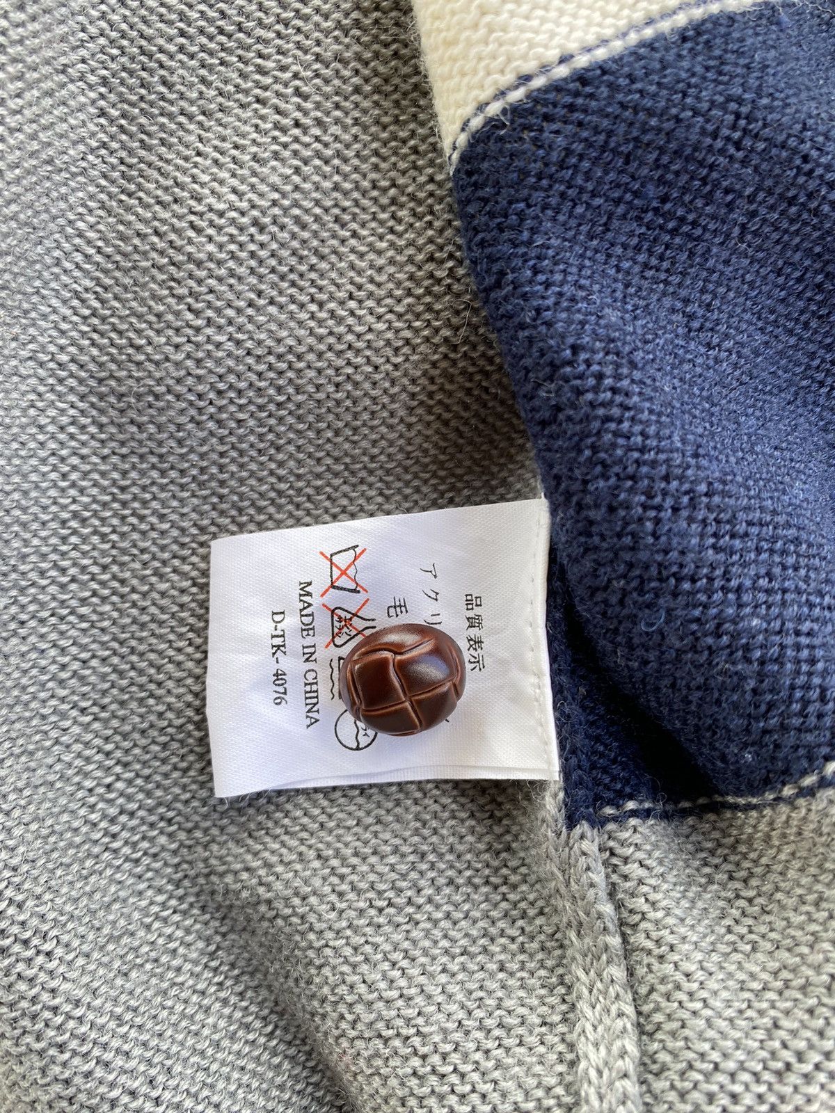 Other Christian Mode Sleeveless Sweater Cardigan Size US M / EU 48-50 / 2 - 15 Thumbnail