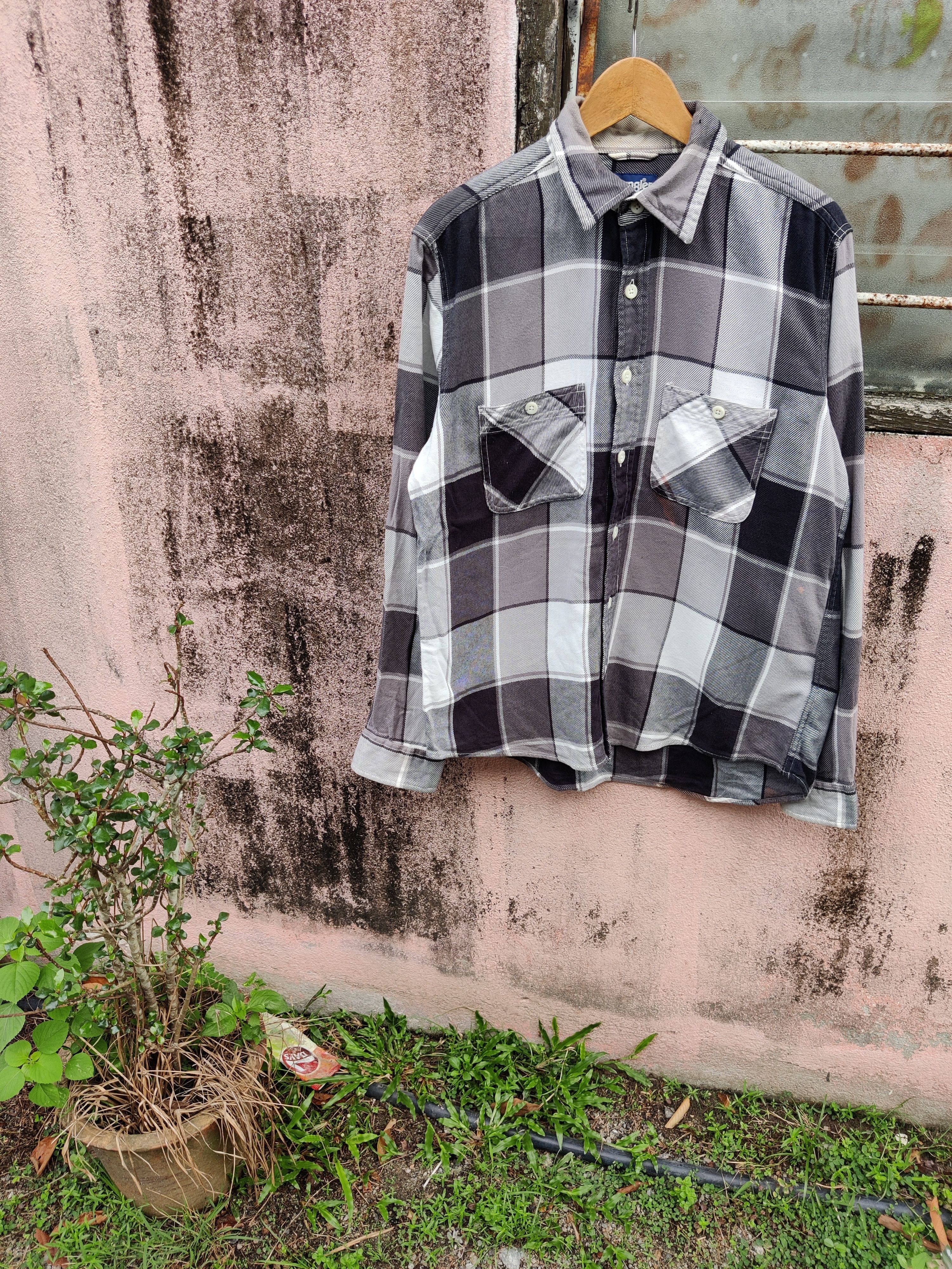 Vintage Vintage Wrangler Checkers Box Double Pocket Shirt Size US L / EU 52-54 / 3 - 1 Thumbnail