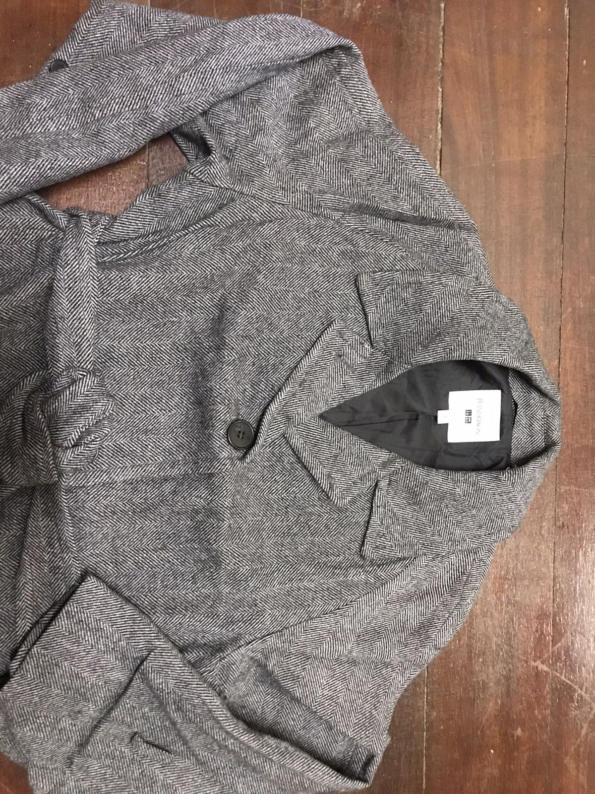 JW Anderson × Uniqlo 🔥BEST OFFER 🔥J.wanderson x Uniqlo trench coat/long coat Size US S / EU 44-46 / 1 - 8 Thumbnail