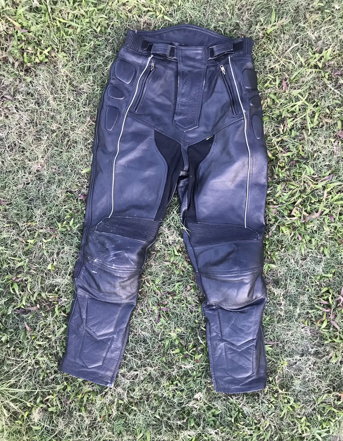 Leather × Sports Specialties 🔥BEST OFFER 🔥Leather pant racing bike distressed Size US 31 - 10 Thumbnail