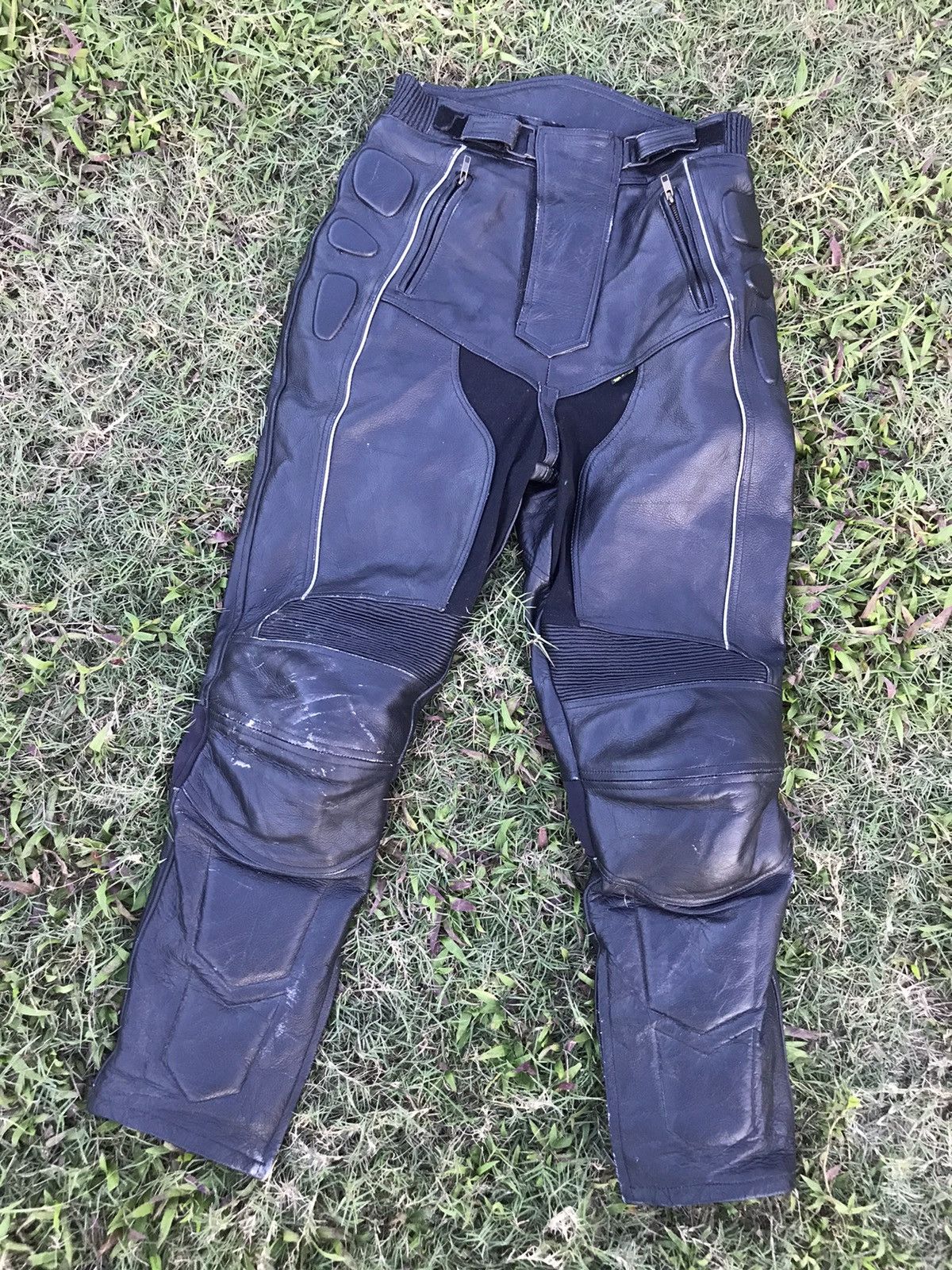 Leather × Sports Specialties 🔥BEST OFFER 🔥Leather pant racing bike distressed Size US 31 - 12 Thumbnail