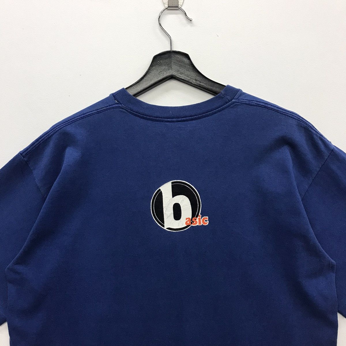 Vintage Rare!! Vintage Basic Skateboards 90s tshirt Size US L / EU 52-54 / 3 - 11 Thumbnail