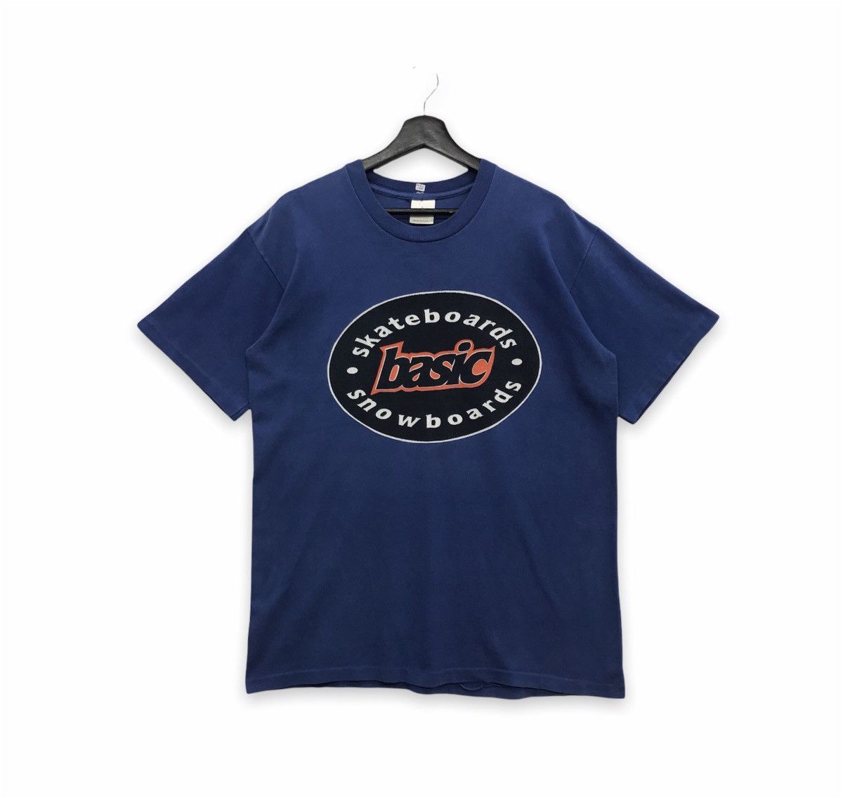 Vintage Rare!! Vintage Basic Skateboards 90s tshirt Size US L / EU 52-54 / 3 - 1 Thumbnail