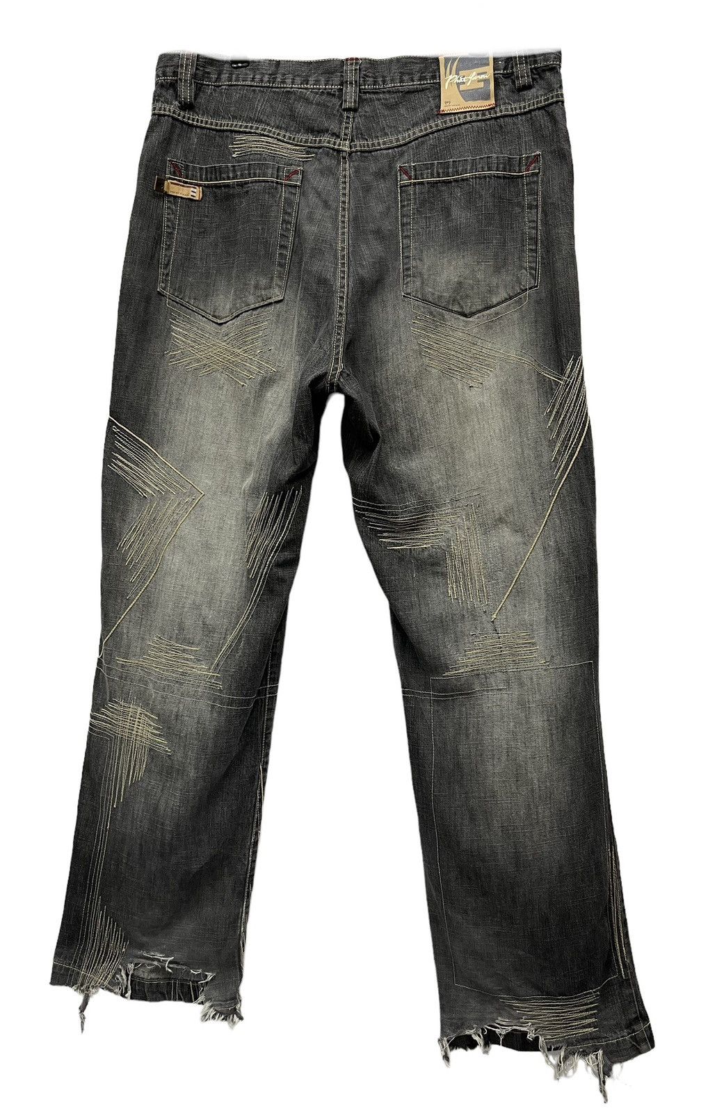 Phat Farm 🔥FYE🔥Vintage PHAT FARM Hip-Hop Baggy Thrashed Leg Denim Size US 35 - 9 Thumbnail