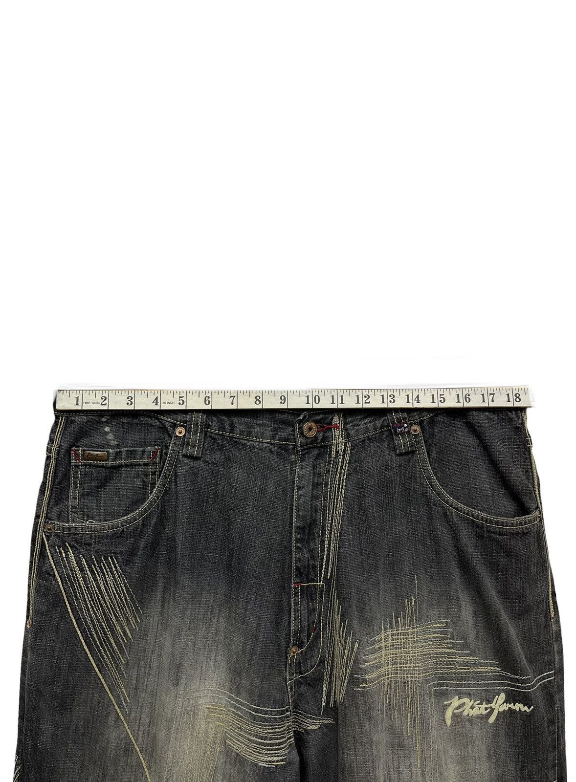 Phat Farm 🔥FYE🔥Vintage PHAT FARM Hip-Hop Baggy Thrashed Leg Denim Size US 35 - 16 Thumbnail