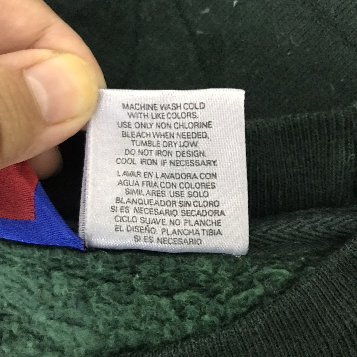 Champion Vintage CHAMPION SCRIPT USA Big Logo Sportswear Sweatshirt Size US XL / EU 56 / 4 - 7 Thumbnail