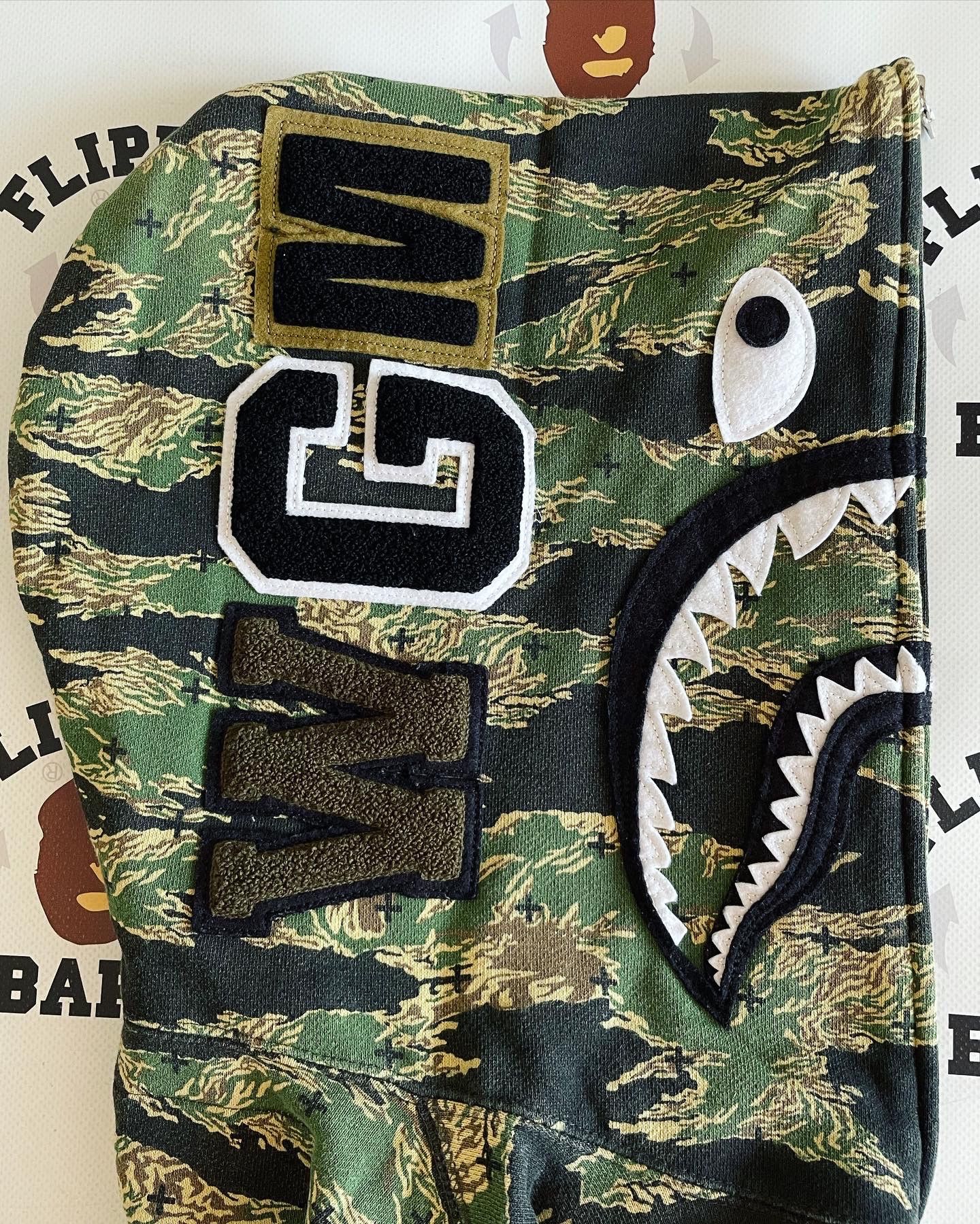 Bape BAPE X COMMON SENSE SHARK FULL ZIP HOODIE Size US M / EU 48-50 / 2 - 4 Thumbnail
