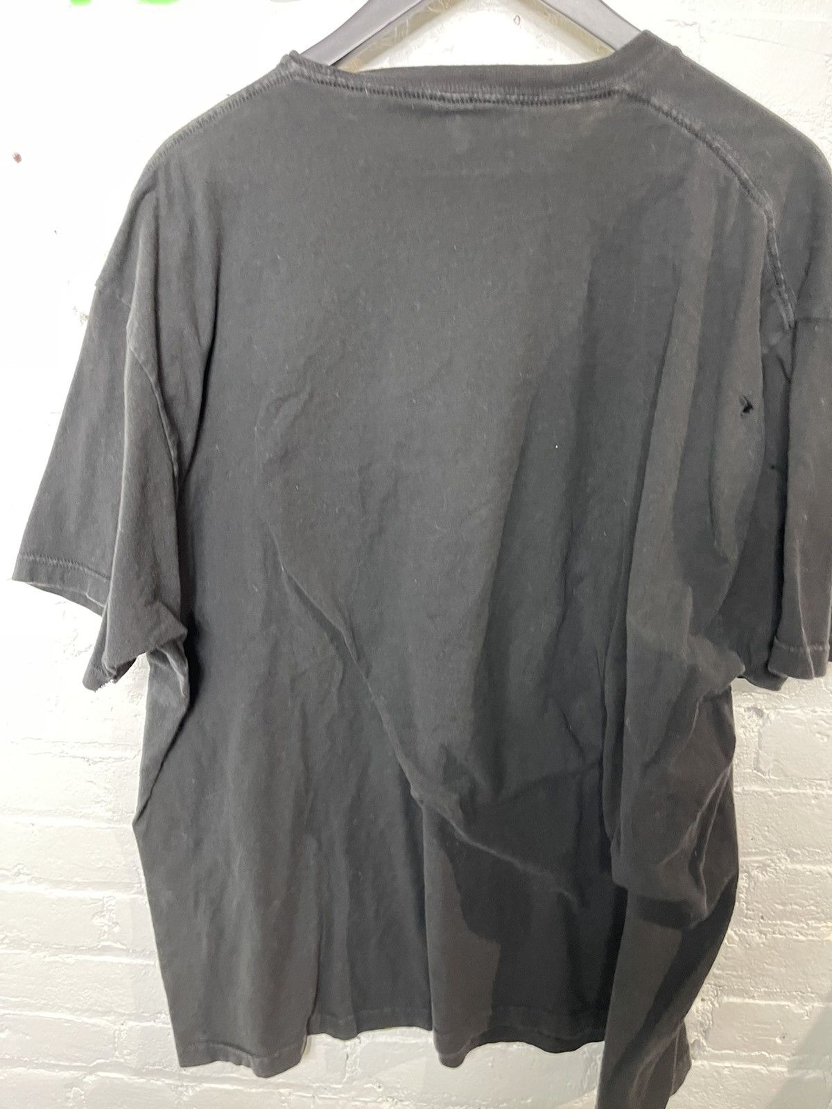 Vintage Vintage 90s ALIEN vs PREDATOR Thrashes T shirt oversized Size US XL / EU 56 / 4 - 6 Thumbnail