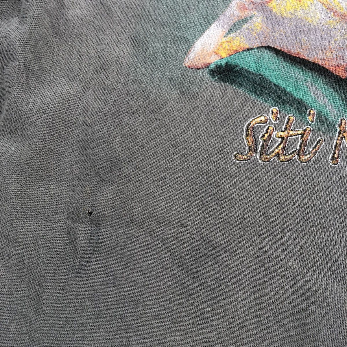 Band Tees Siti Nurhaliza Vintage T Shirt Size US M / EU 48-50 / 2 - 6 Thumbnail