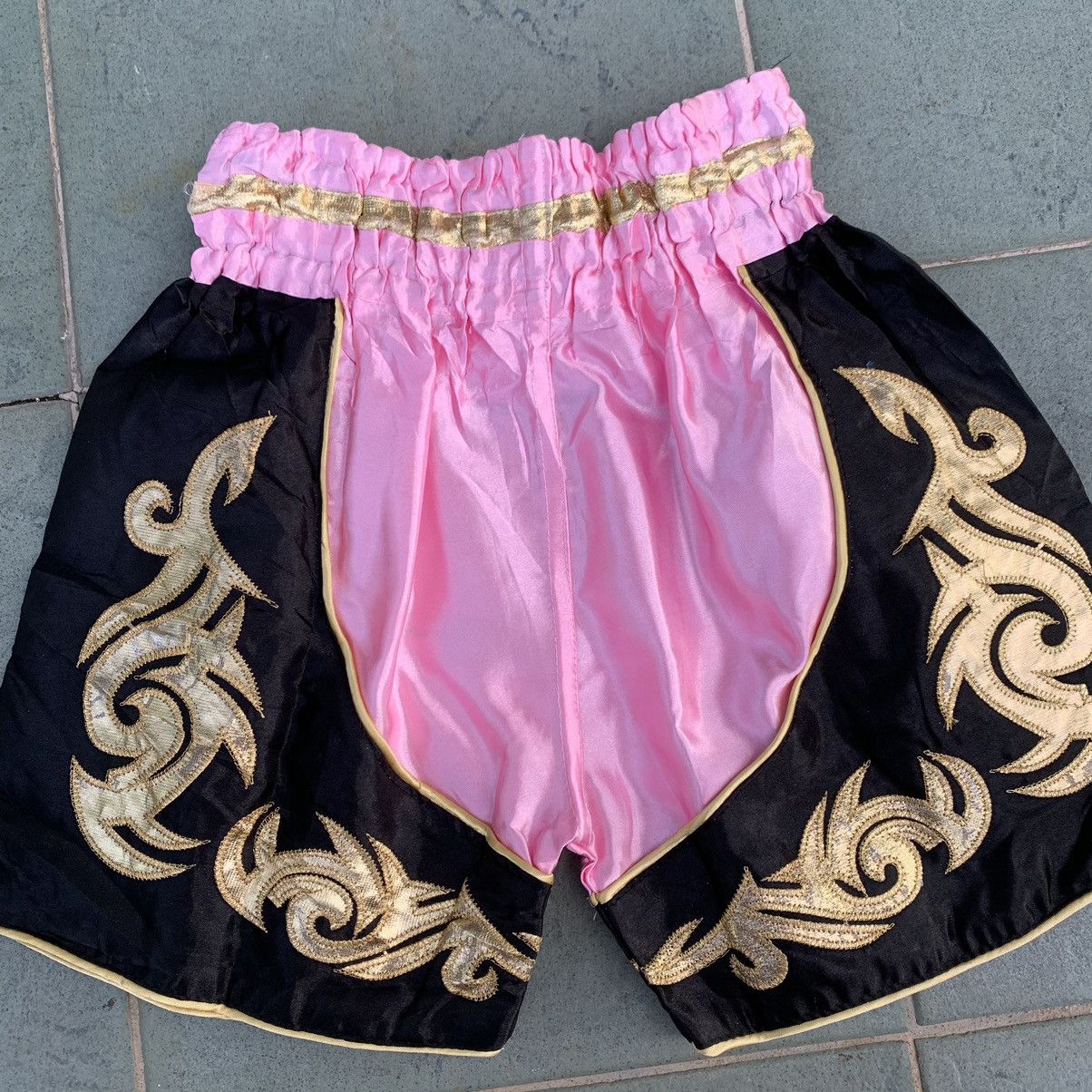 Japanese Brand MUAY THAI BOXING SHORT PANTS STEETWEAR CORE FASHION Size US 26 / EU 42 - 6 Thumbnail