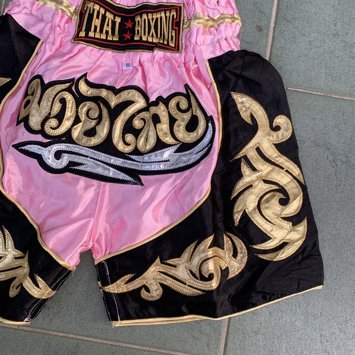 Japanese Brand MUAY THAI BOXING SHORT PANTS STEETWEAR CORE FASHION Size US 26 / EU 42 - 3 Thumbnail