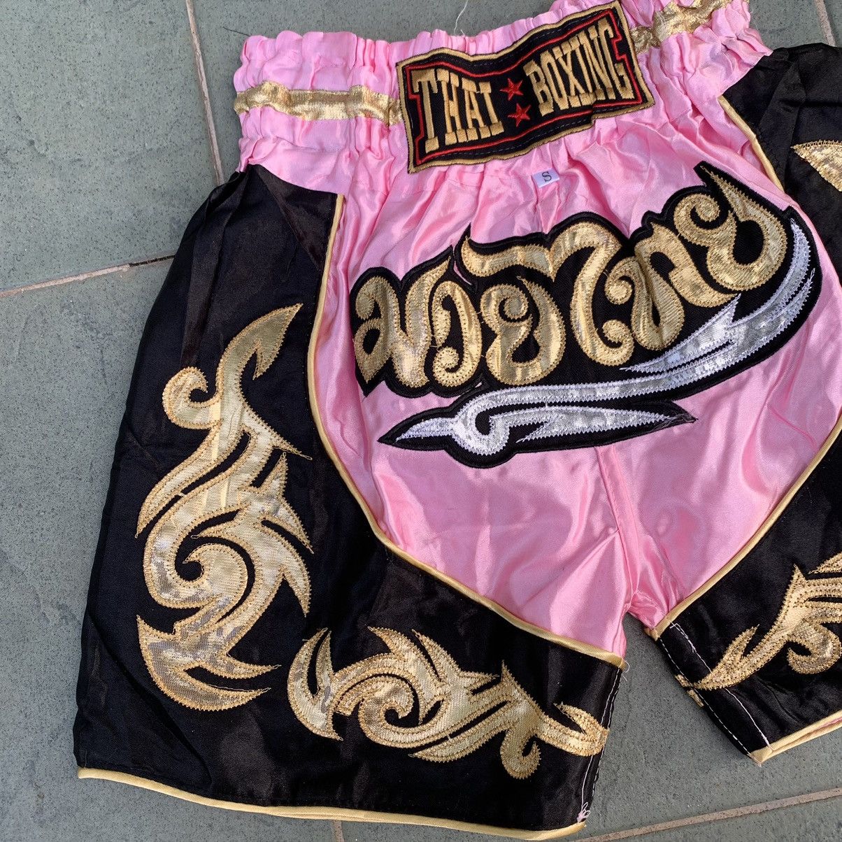 Japanese Brand MUAY THAI BOXING SHORT PANTS STEETWEAR CORE FASHION Size US 26 / EU 42 - 2 Thumbnail