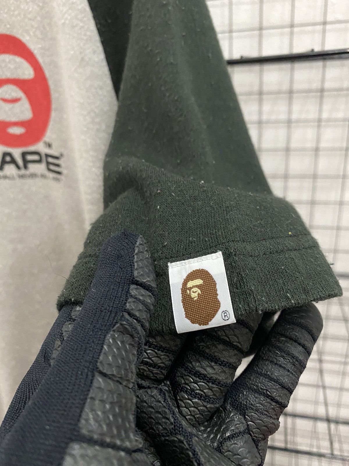 Bape Moon Face S/S Crewneck Size US L / EU 52-54 / 3 - 4 Thumbnail