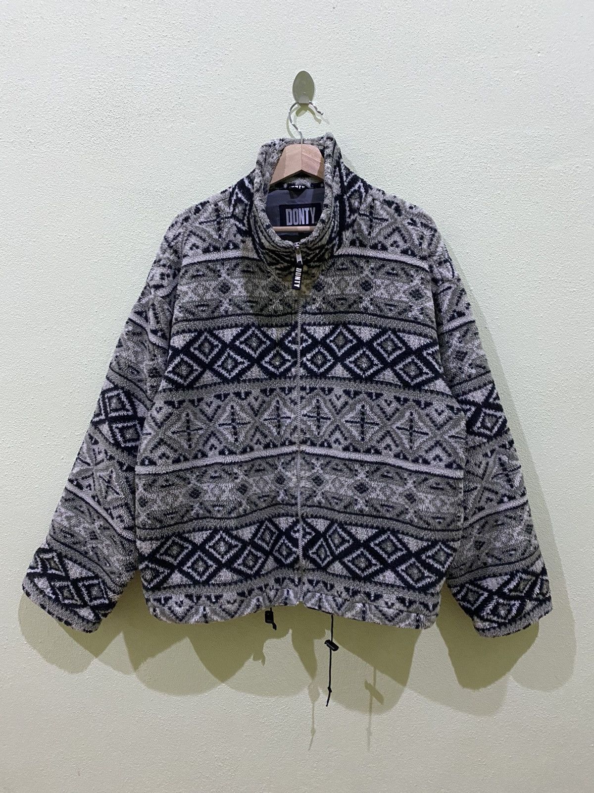 Donty Printed Fleece Jacket