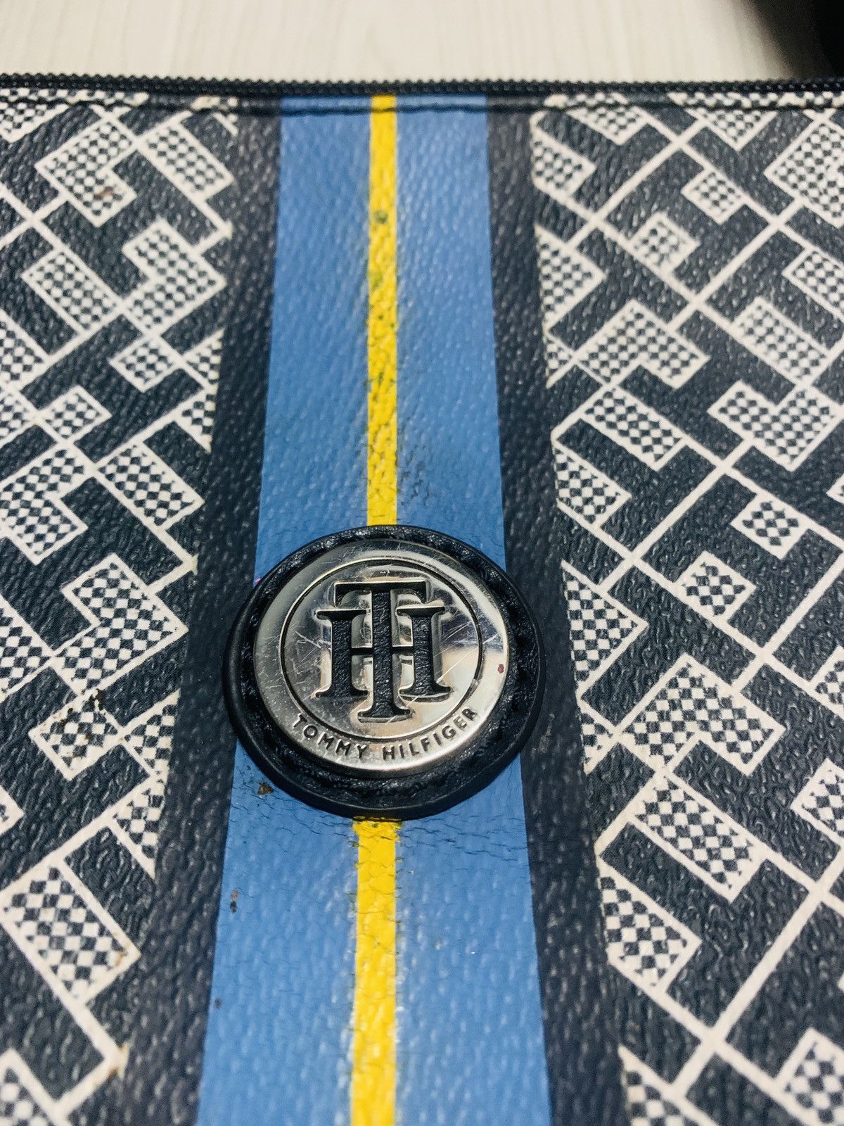 Tommy Hilfiger TOMMY HILFIGER TH MONOGRAM HANDBAG Size ONE SIZE - 7 Thumbnail