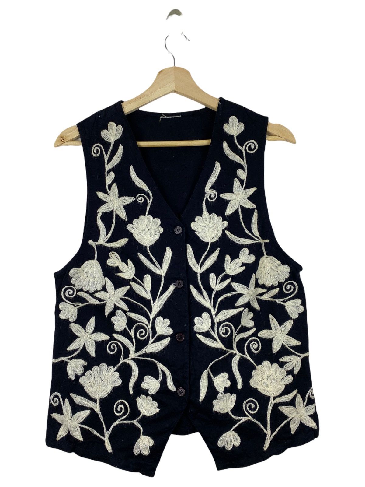 image of Art All Embroidery Floral Vest in Black White, Men's (Size Small)