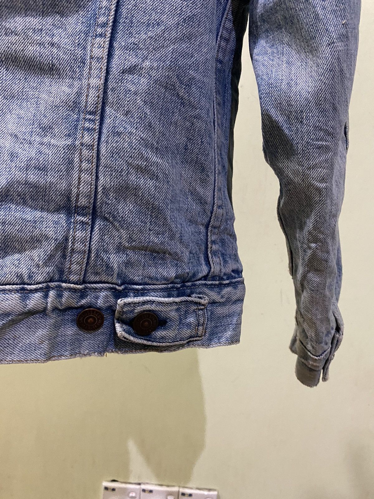 Levi's VINTAGE LEVI’S MADE IN USA DISTRESS DENIM JACKET Size US S / EU 44-46 / 1 - 10 Thumbnail