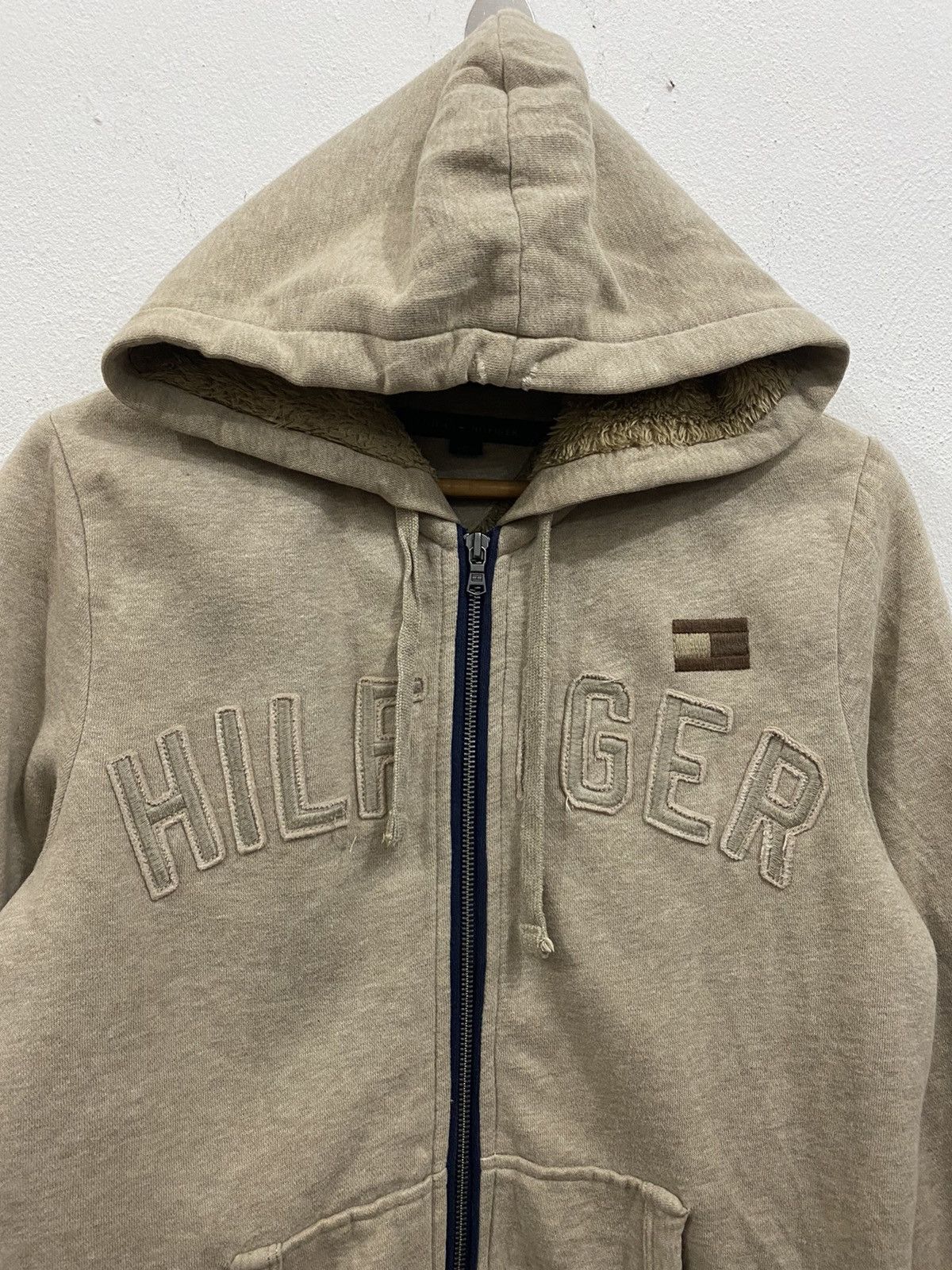Tommy Hilfiger Tommy Hilfiger Big Logo Hoddies Sweater Size US XS / EU 42 / 0 - 5 Thumbnail