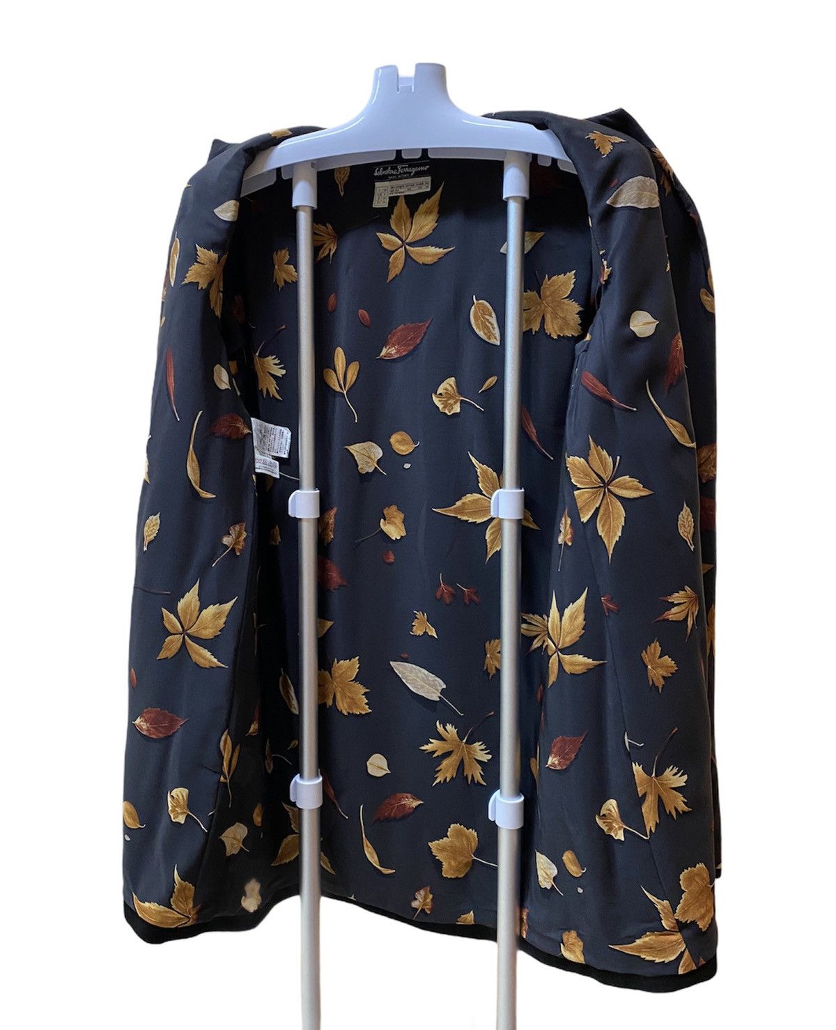 Salvatore Ferragamo 🔥Salvatore Farragamore Inside Floral Design Jacket Size US M / EU 48-50 / 2 - 2 Thumbnail