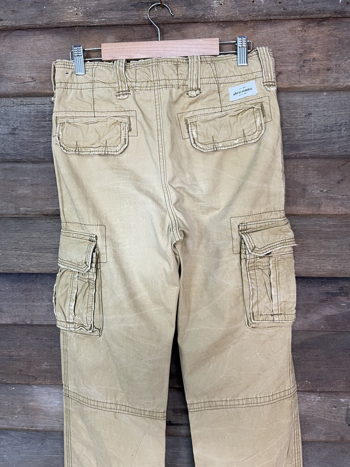 Abercrombie & Fitch Cargo Pants Abercrombie Multipocket Japanese Branded Pants Size US 28 / EU 44 - 16 Thumbnail