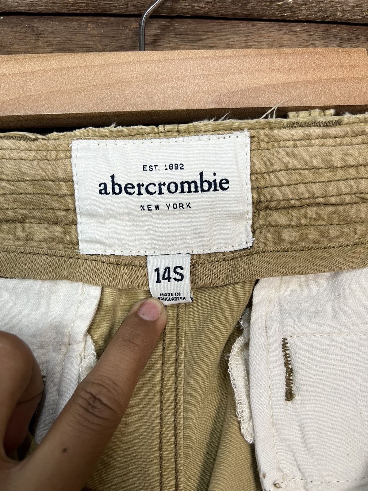 Abercrombie & Fitch Cargo Pants Abercrombie Multipocket Japanese Branded Pants Size US 28 / EU 44 - 13 Thumbnail