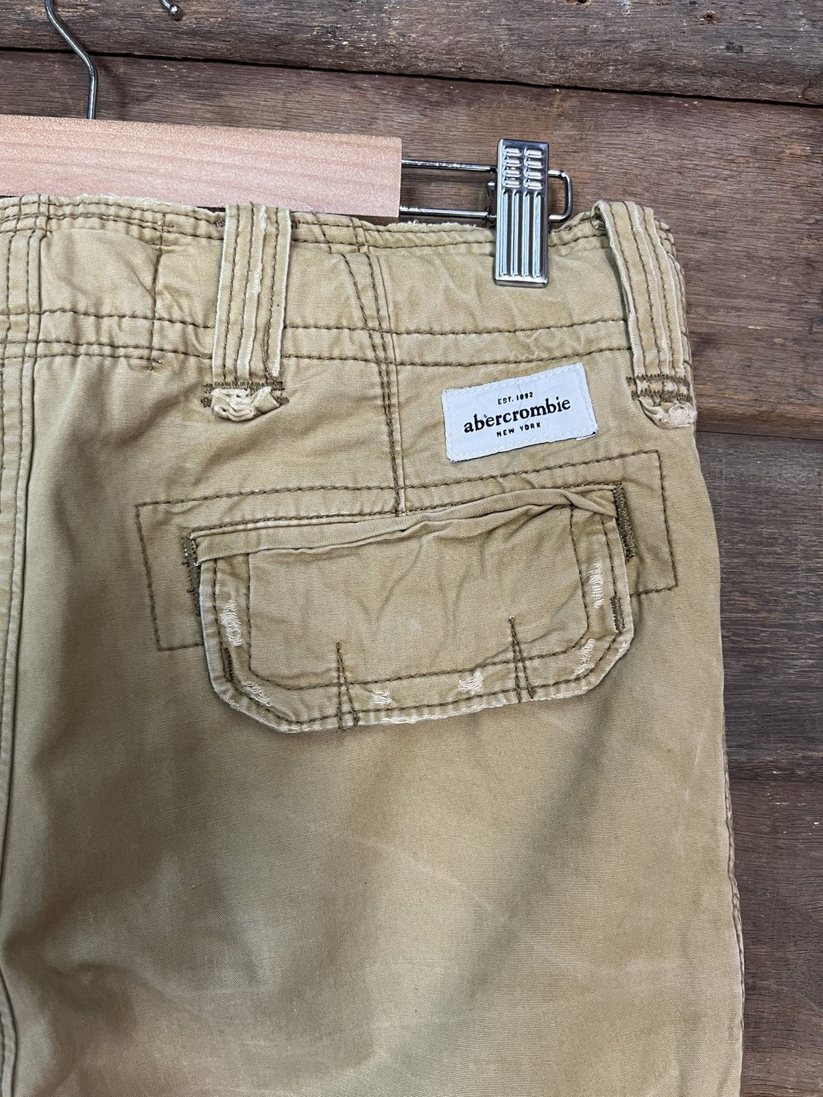 Abercrombie & Fitch Cargo Pants Abercrombie Multipocket Japanese Branded Pants Size US 28 / EU 44 - 18 Thumbnail