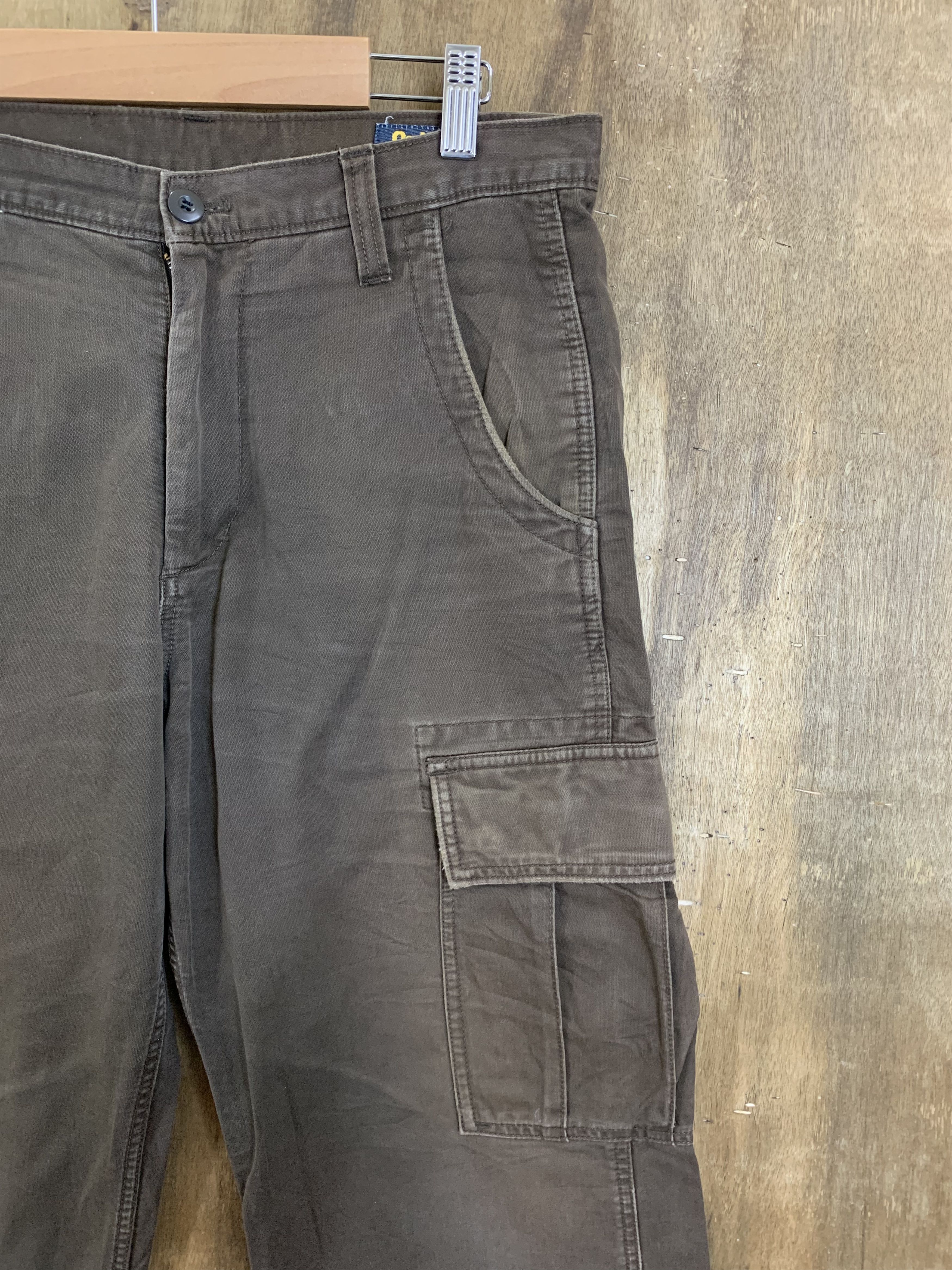 Japanese Brand Cargo Pants Oshkosh Multipocket Travis Scott Style Pants Size US 29 - 6 Thumbnail