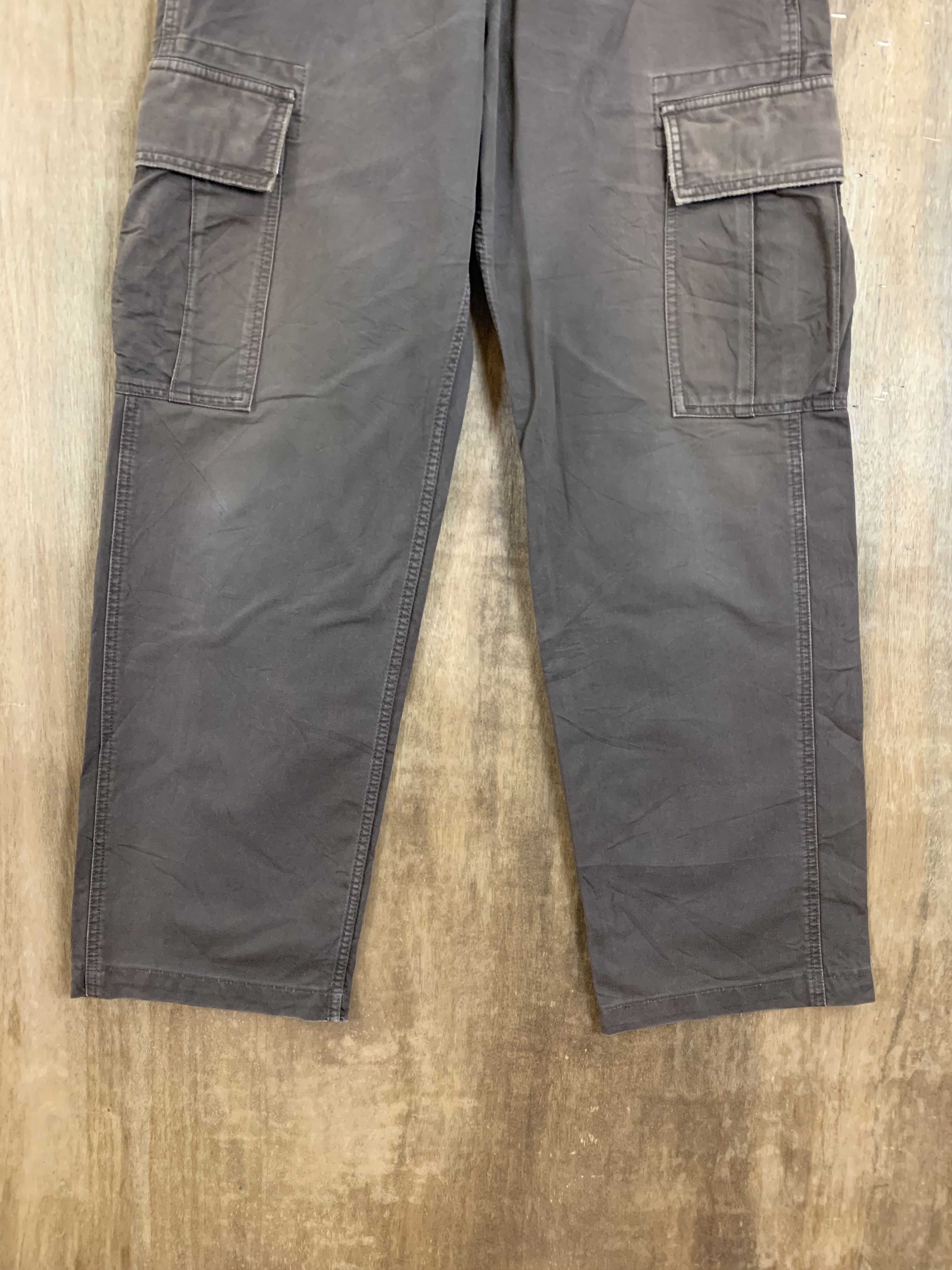 Japanese Brand Cargo Pants Oshkosh Multipocket Travis Scott Style Pants Size US 29 - 4 Thumbnail