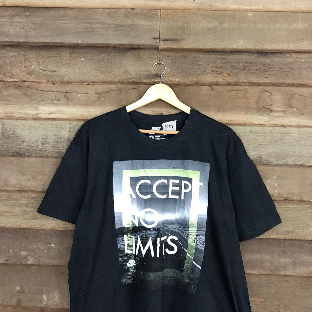 Nike Nike Black Short Sleeve Shirt #3533 Size US XXL / EU 58 / 5 - 2 Thumbnail