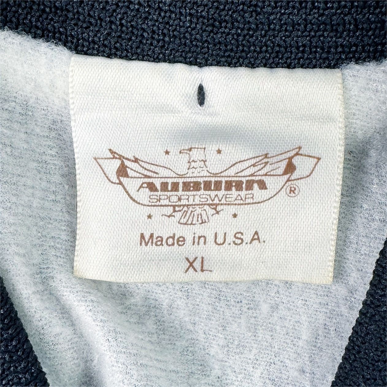 Auburn Sportswear × MLB × Vintage Vintage Auburn Sportswear Chicago White Sox Varsity Jacket Size US XL / EU 56 / 4 - 4 Thumbnail