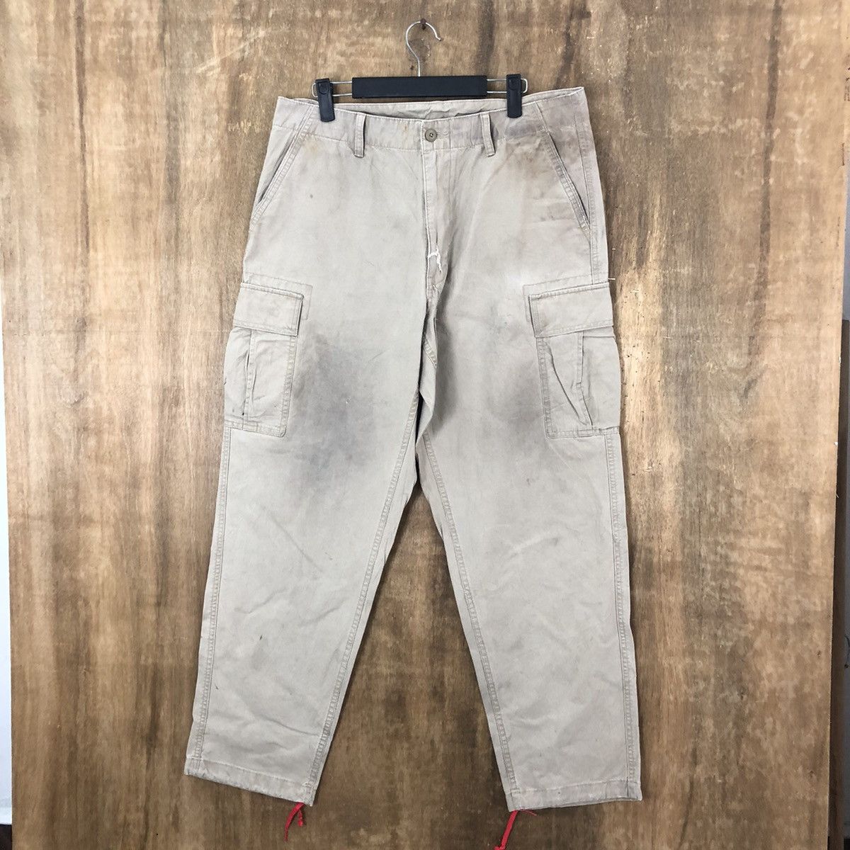 Uniqlo Uniqlo Brown distressed thrashed dirty Cargo pants #6246 Size US 33 - 1 Thumbnail