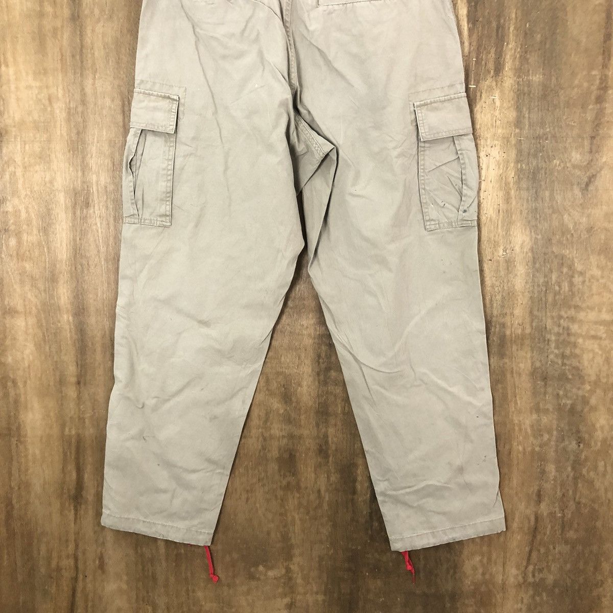 Uniqlo Uniqlo Brown distressed thrashed dirty Cargo pants #6246 Size US 33 - 10 Thumbnail