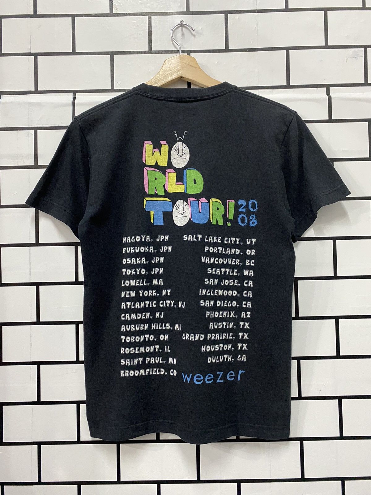Band Tees × Vintage Vintage Weezer Trouble Maker Tour Japan Tshirt Size US S / EU 44-46 / 1 - 2 Thumbnail