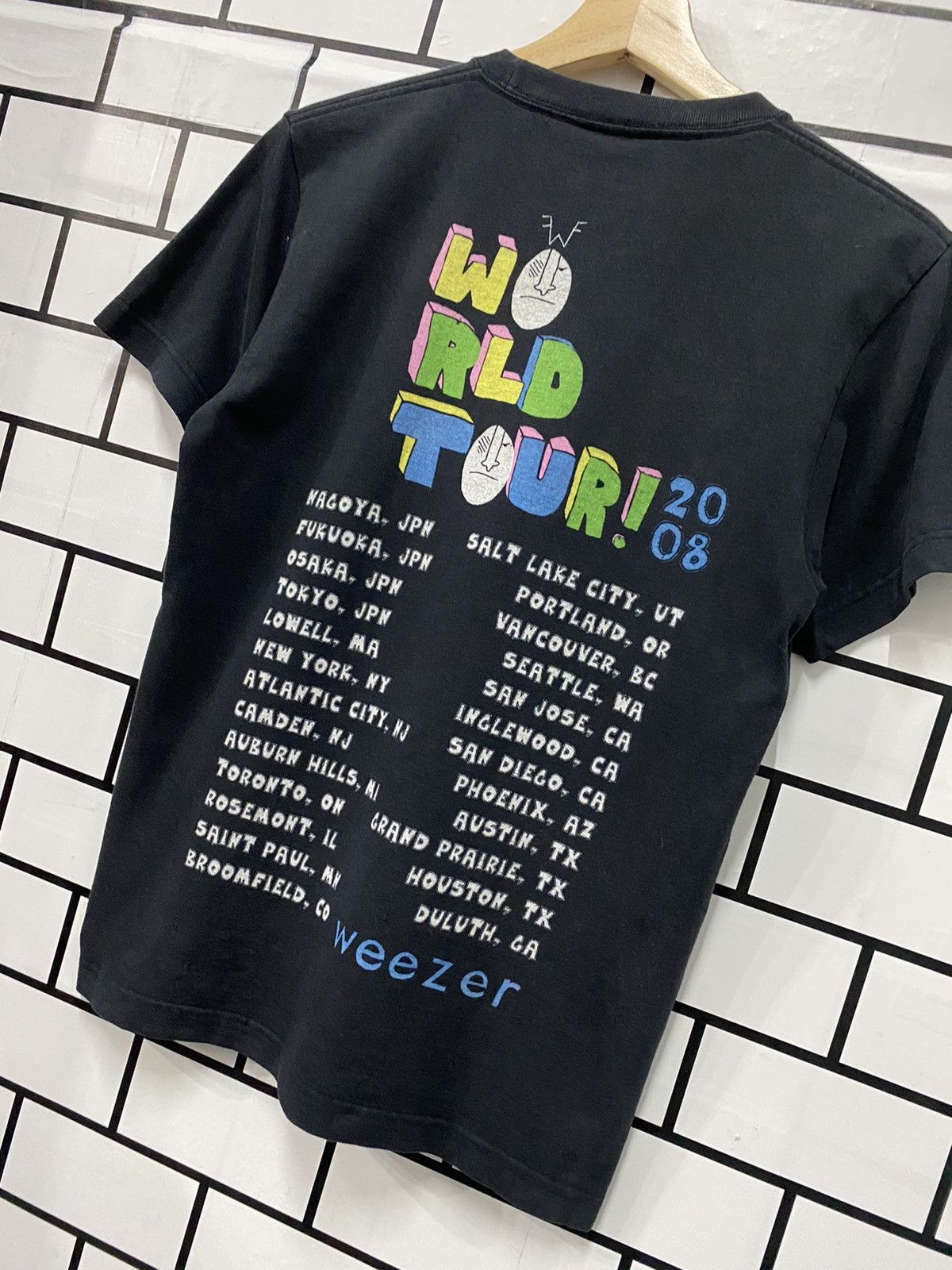 Band Tees × Vintage Vintage Weezer Trouble Maker Tour Japan Tshirt Size US S / EU 44-46 / 1 - 5 Thumbnail