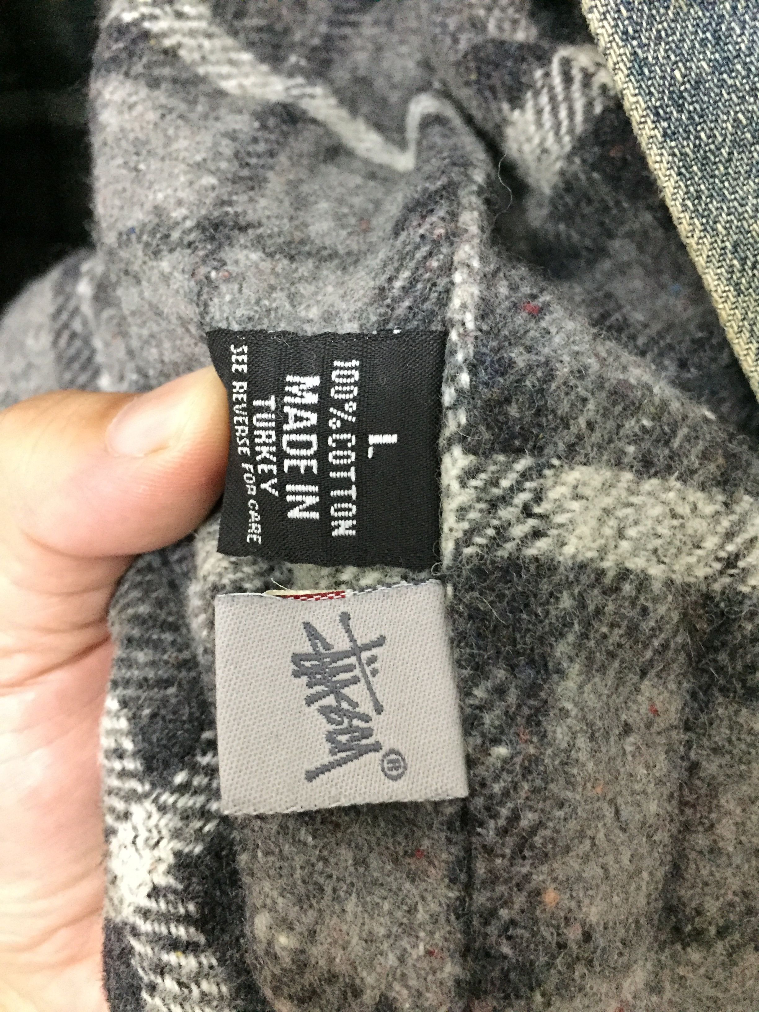 Stussy STUSSY padded Blanked distressed trucker denim Jacket Size US L / EU 52-54 / 3 - 14 Thumbnail