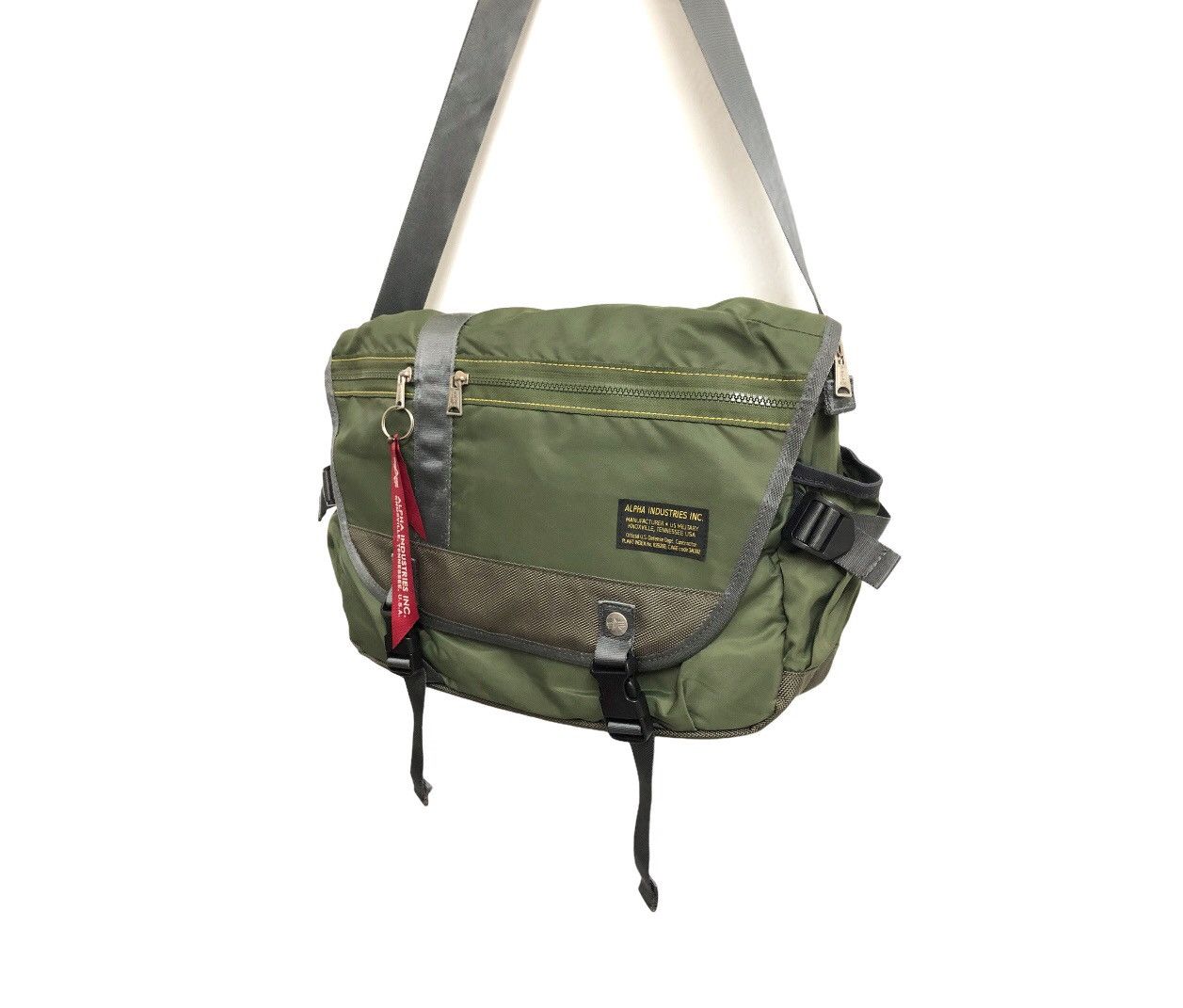 Alpha Industries Rare!!! Alpha Industries Massager crossbody Bag Size ONE SIZE - 16 Thumbnail