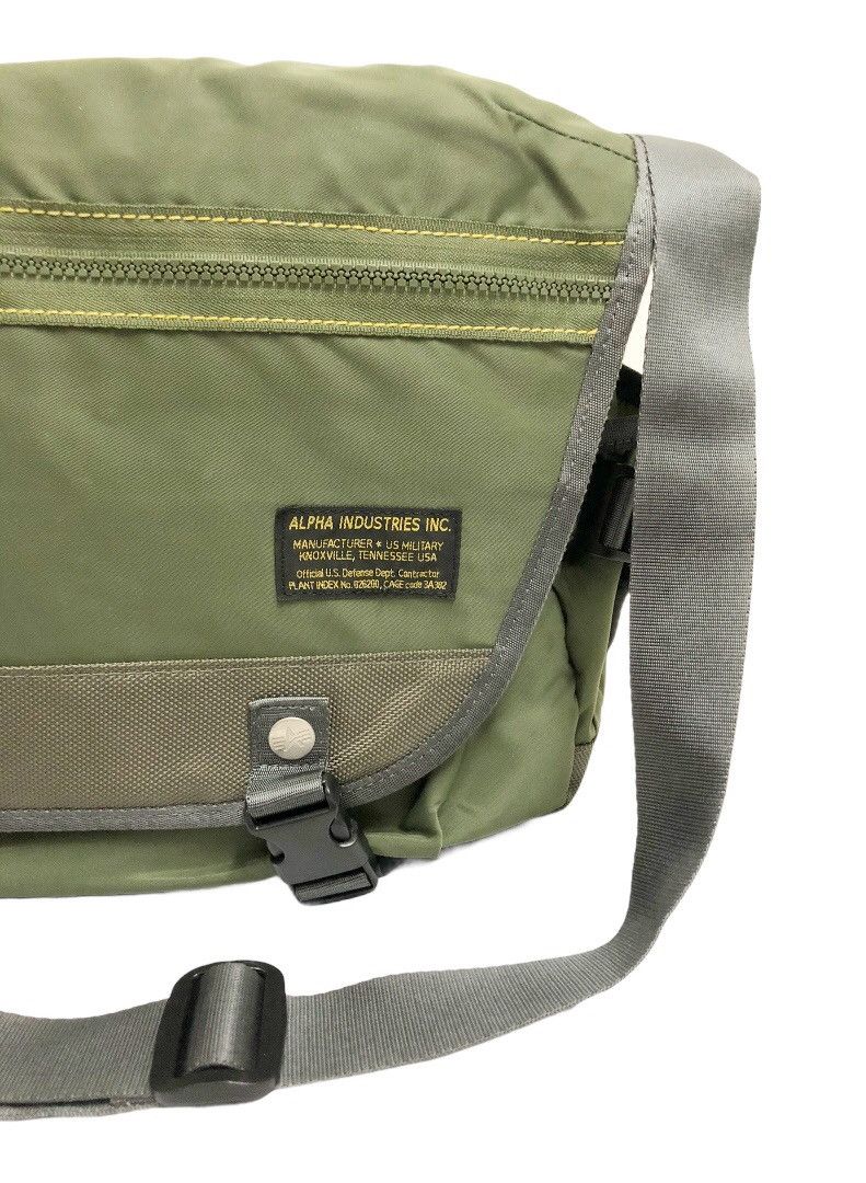 Alpha Industries Rare!!! Alpha Industries Massager crossbody Bag Size ONE SIZE - 8 Thumbnail