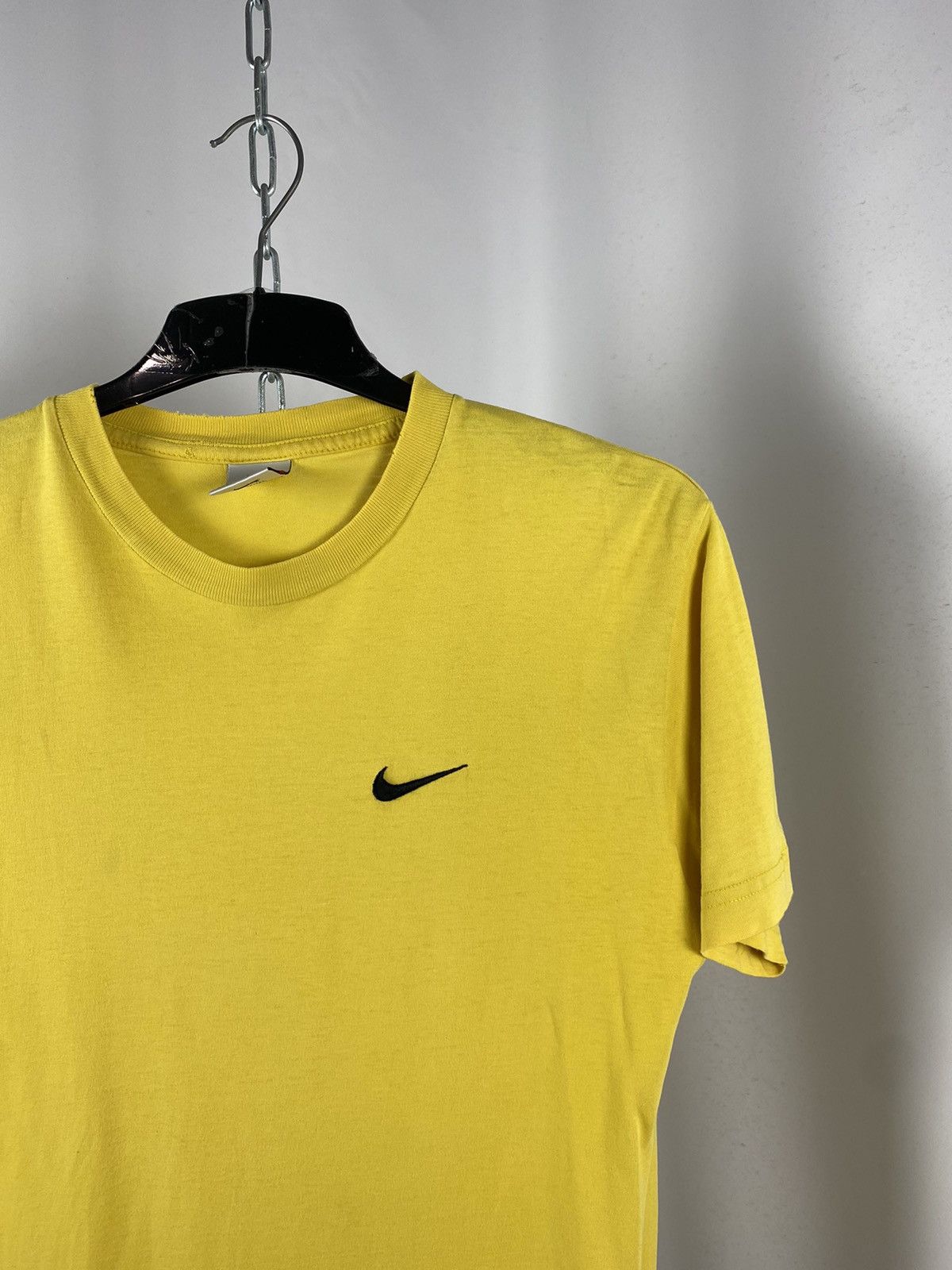 Nike × Vintage Nike vintage yellow swoosh T-shirts size XL Size US XL / EU 56 / 4 - 2 Thumbnail