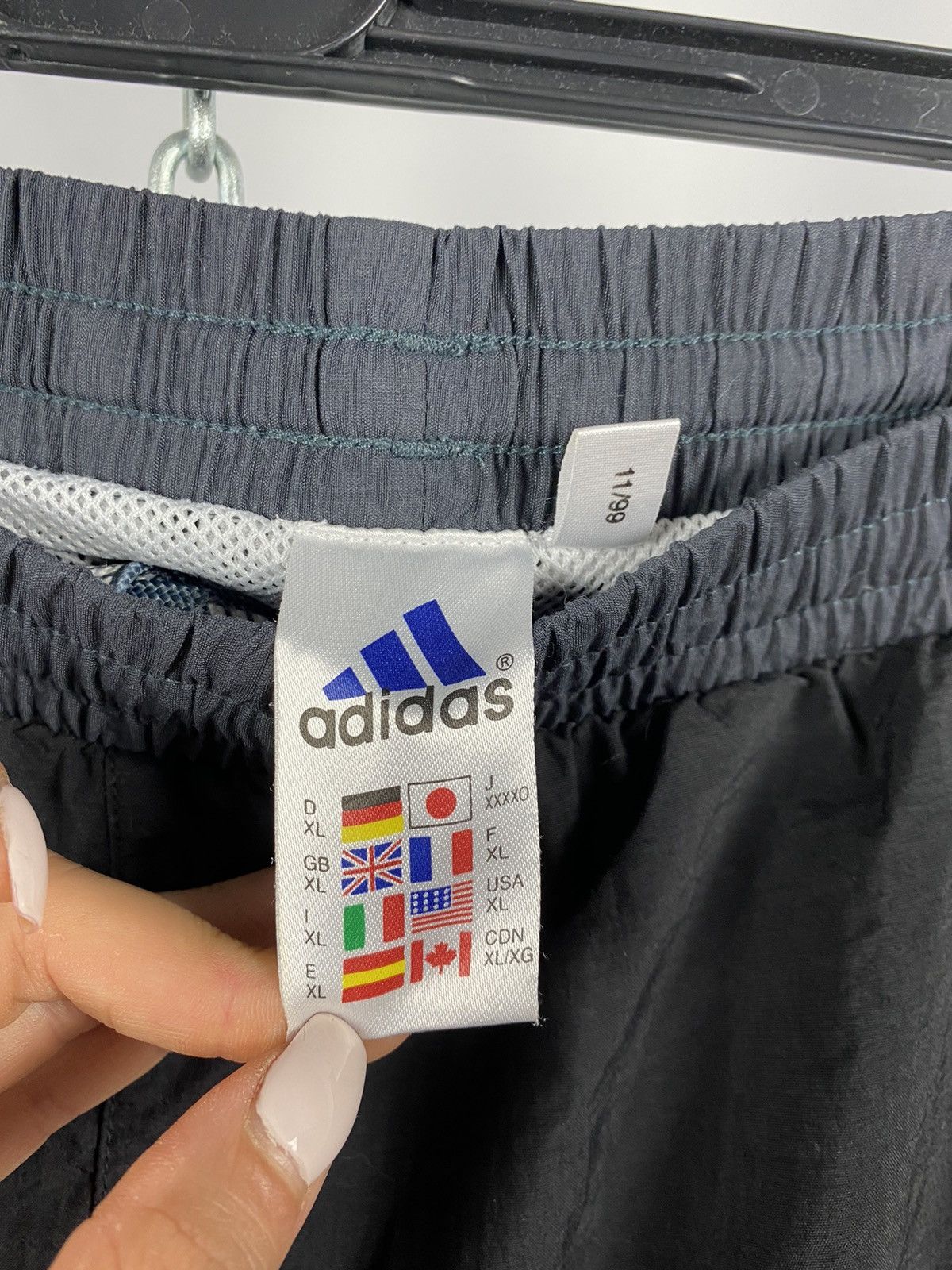 Adidas Adidas vintage shorts gray rare size XL Size US 36 / EU 52 - 3 Thumbnail