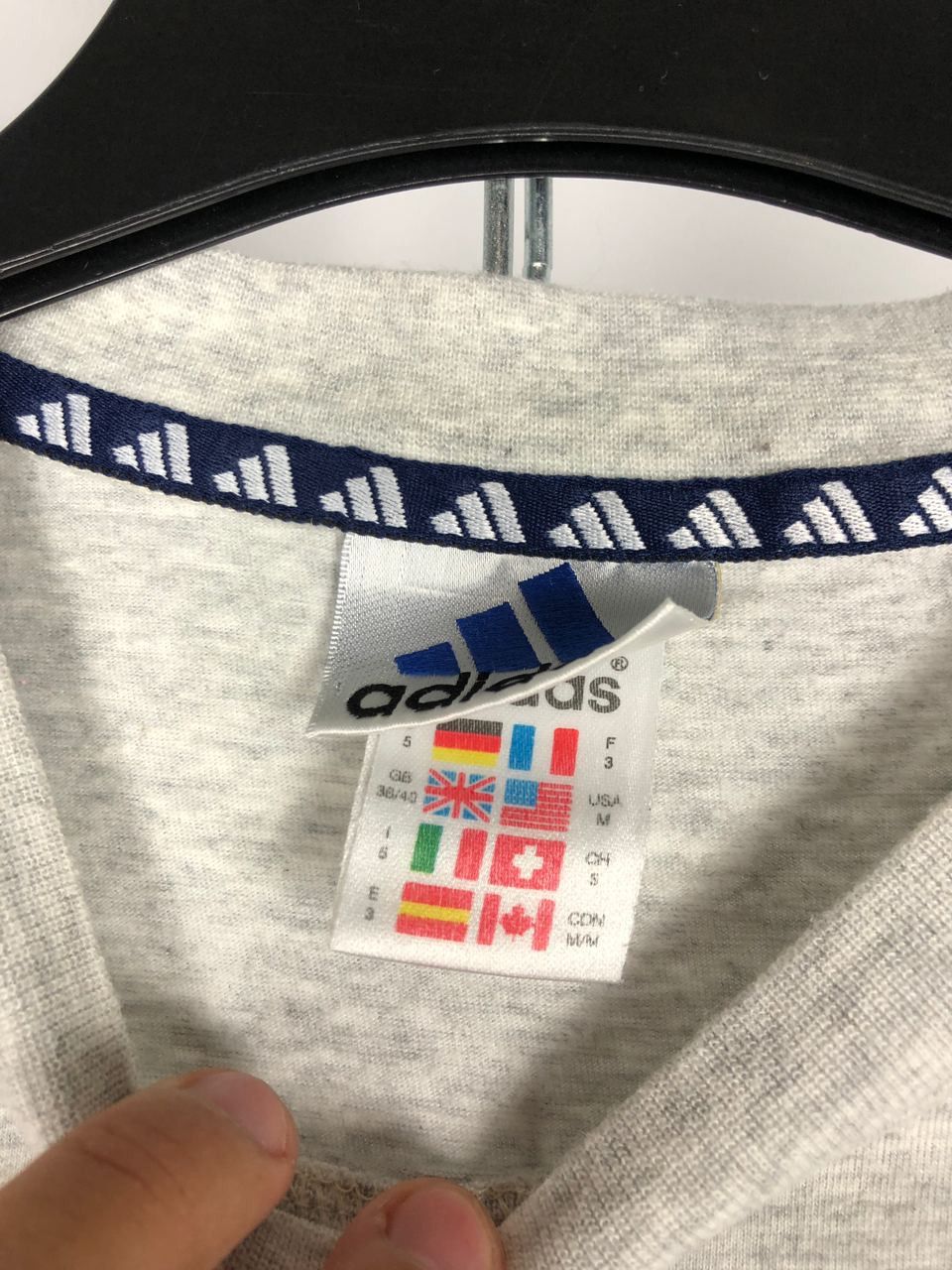 Adidas Adidas vintage T-shirts gray size M Size US M / EU 48-50 / 2 - 3 Thumbnail
